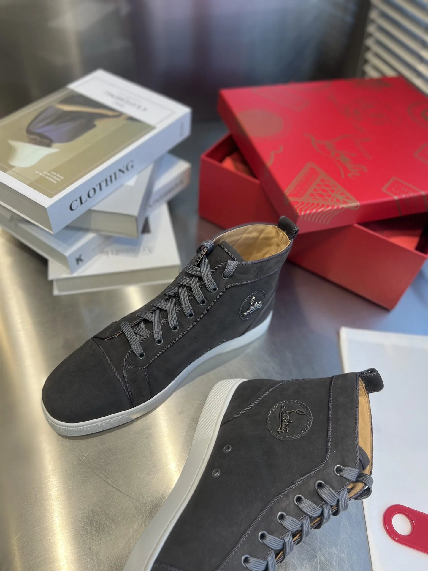 CL SNEAKER