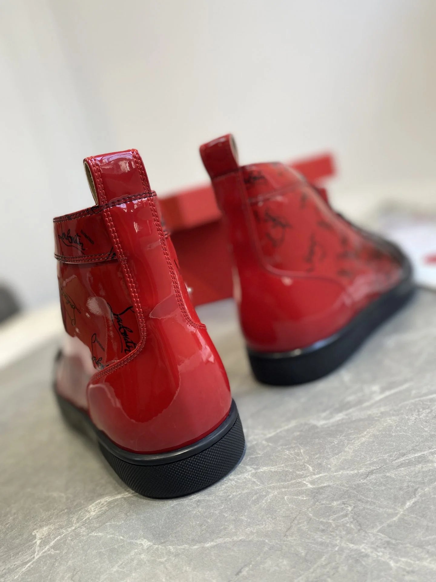 CL SNEAKER