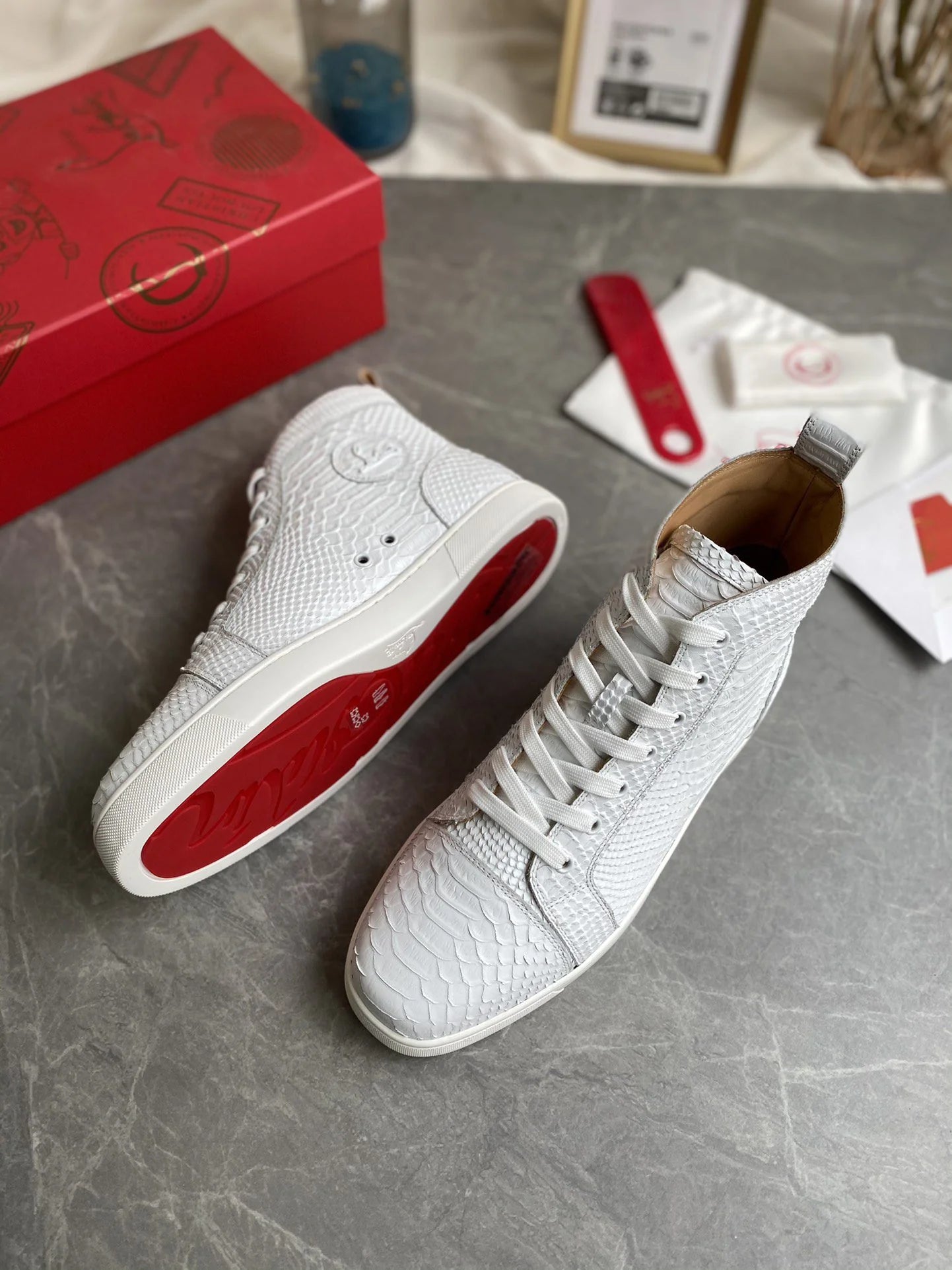 CL SNEAKER