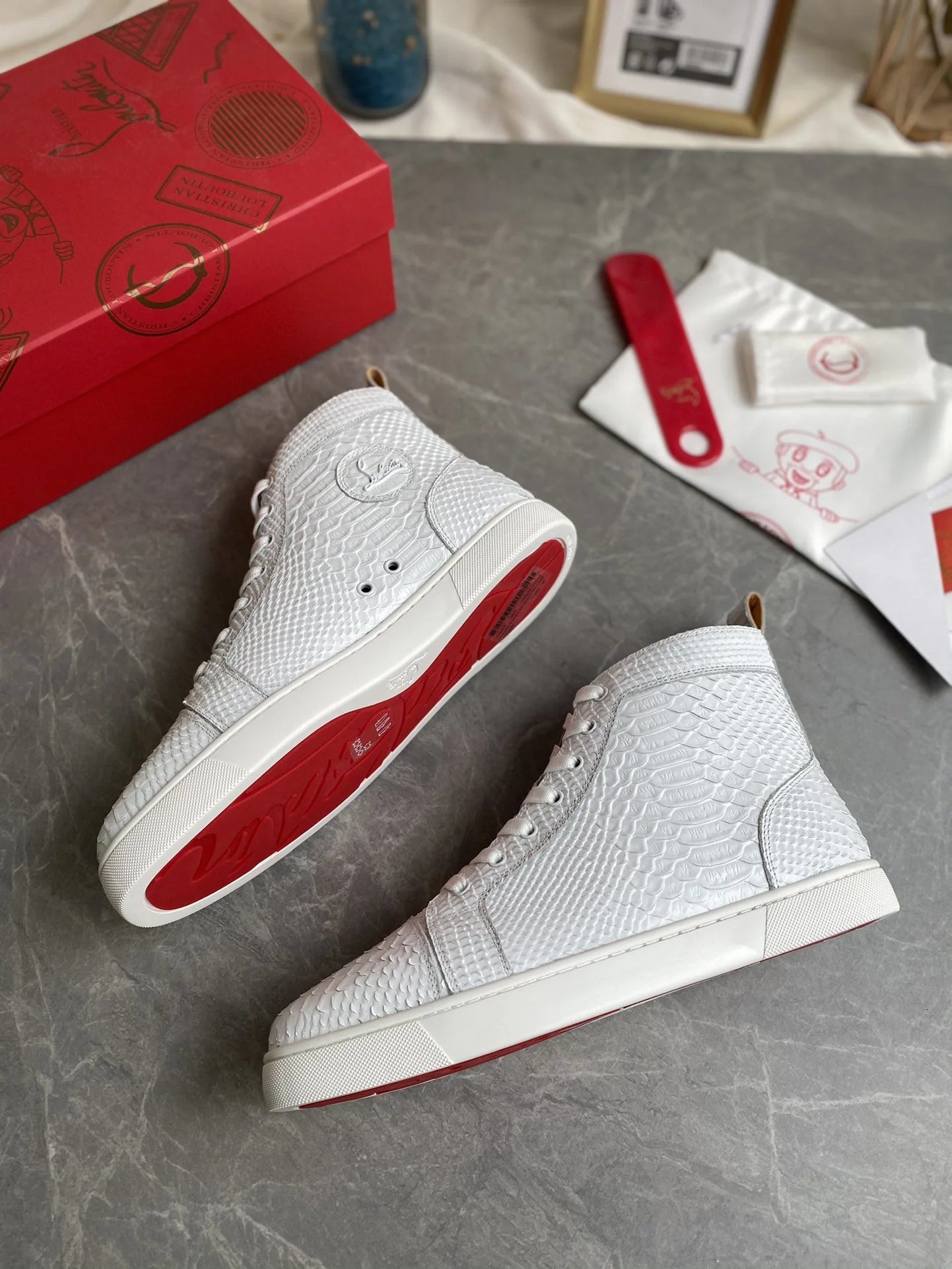 CL SNEAKER