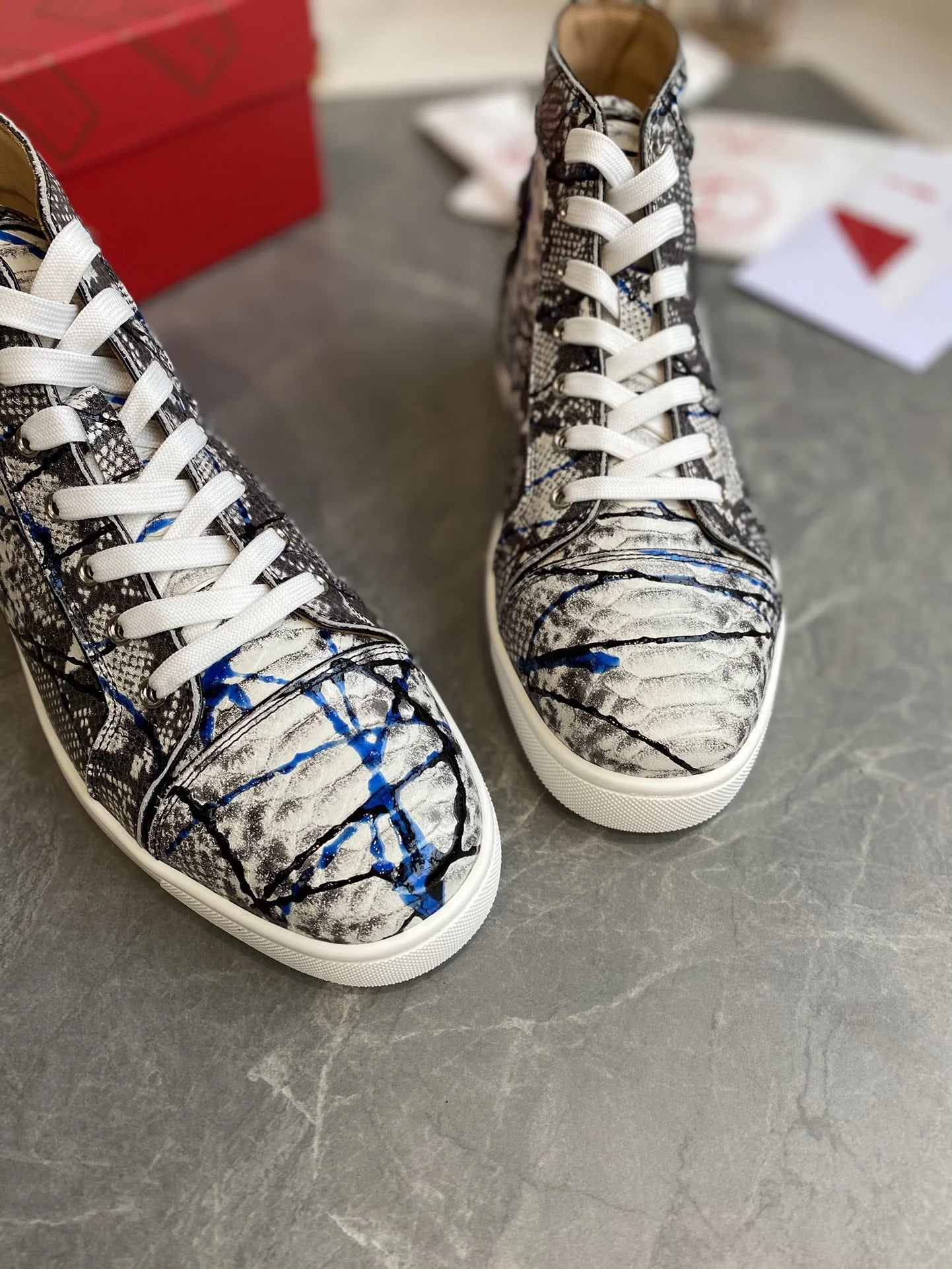 CL SNEAKER