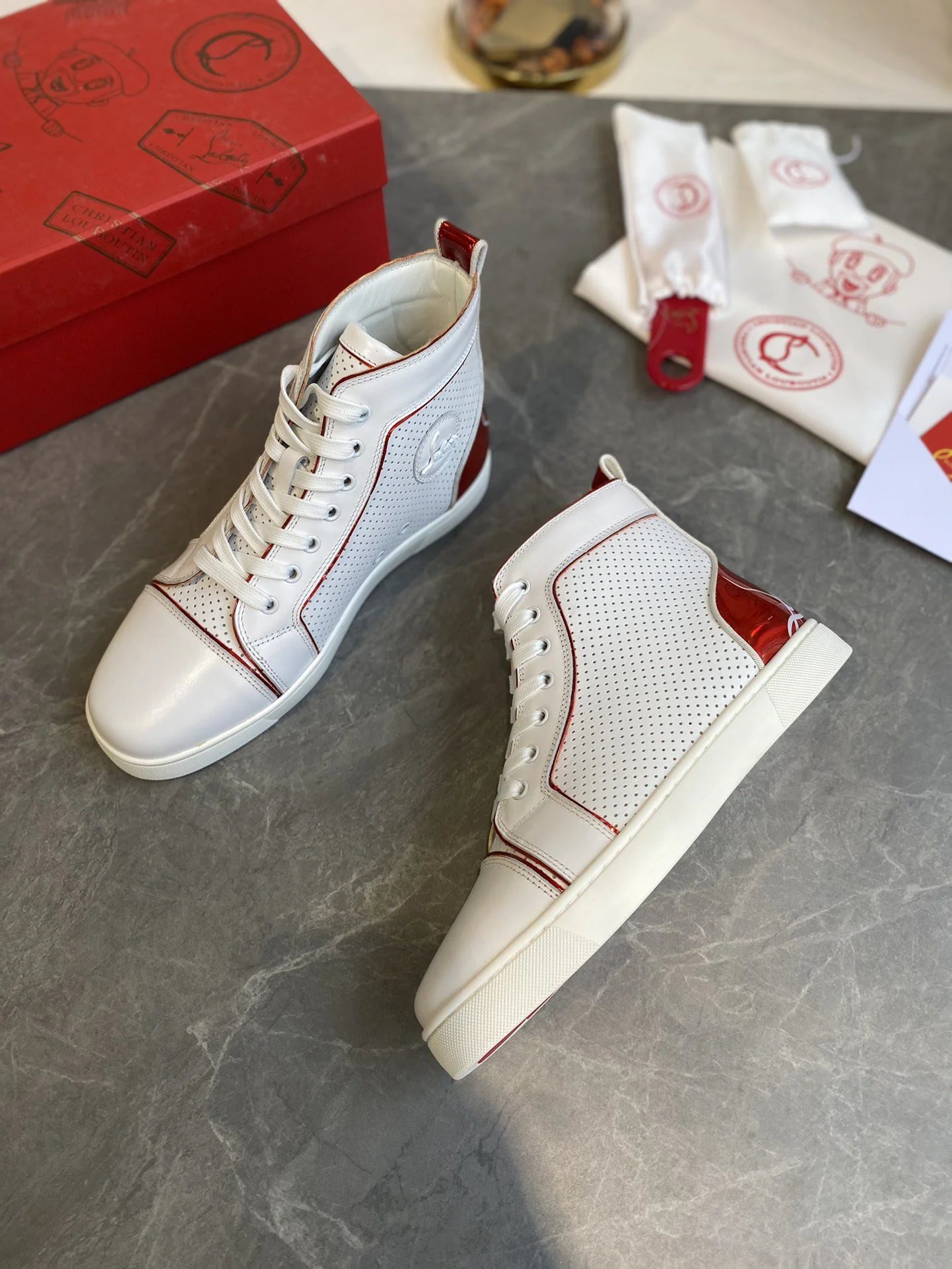 CL SNEAKER