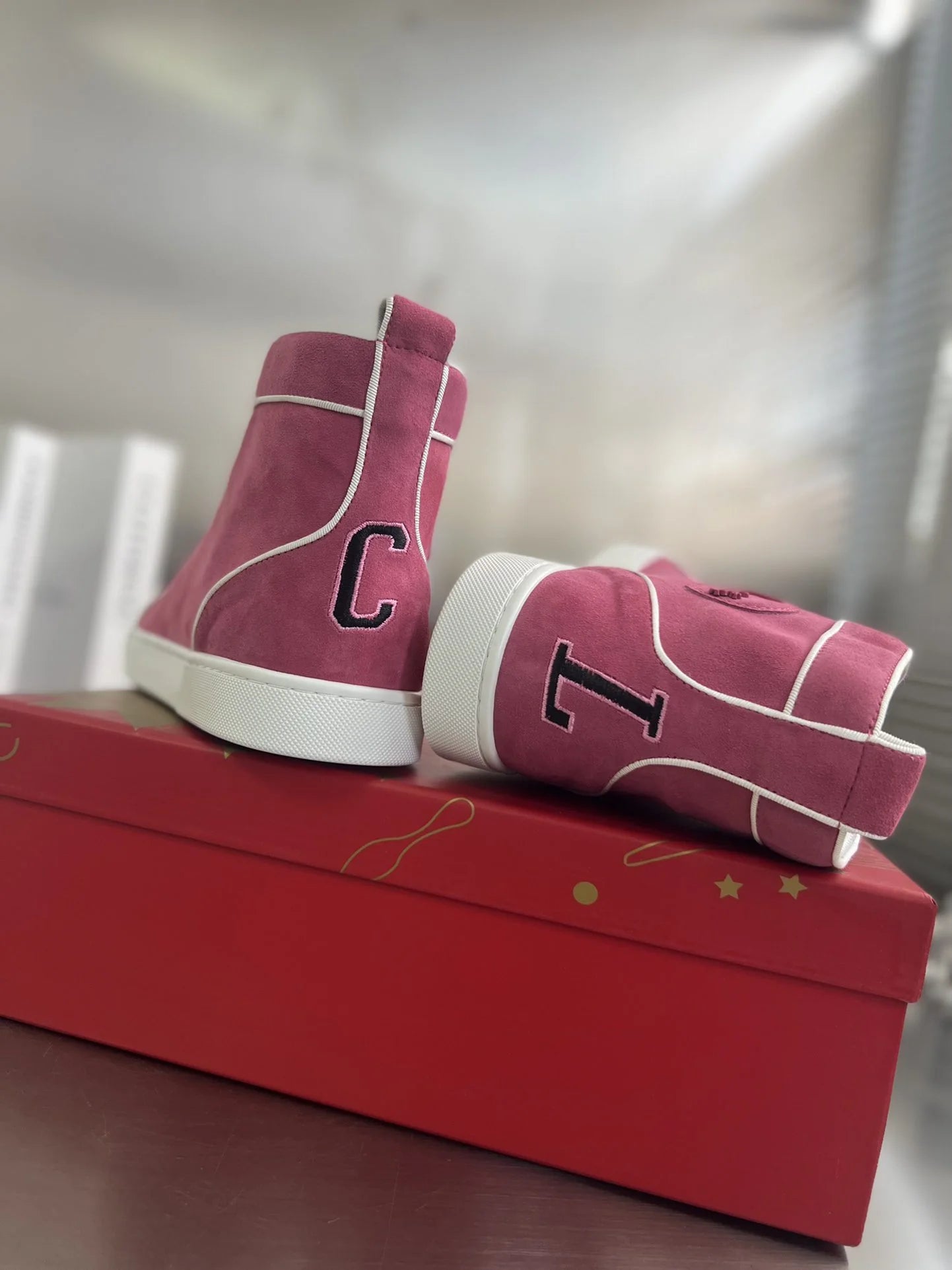 CL SNEAKER