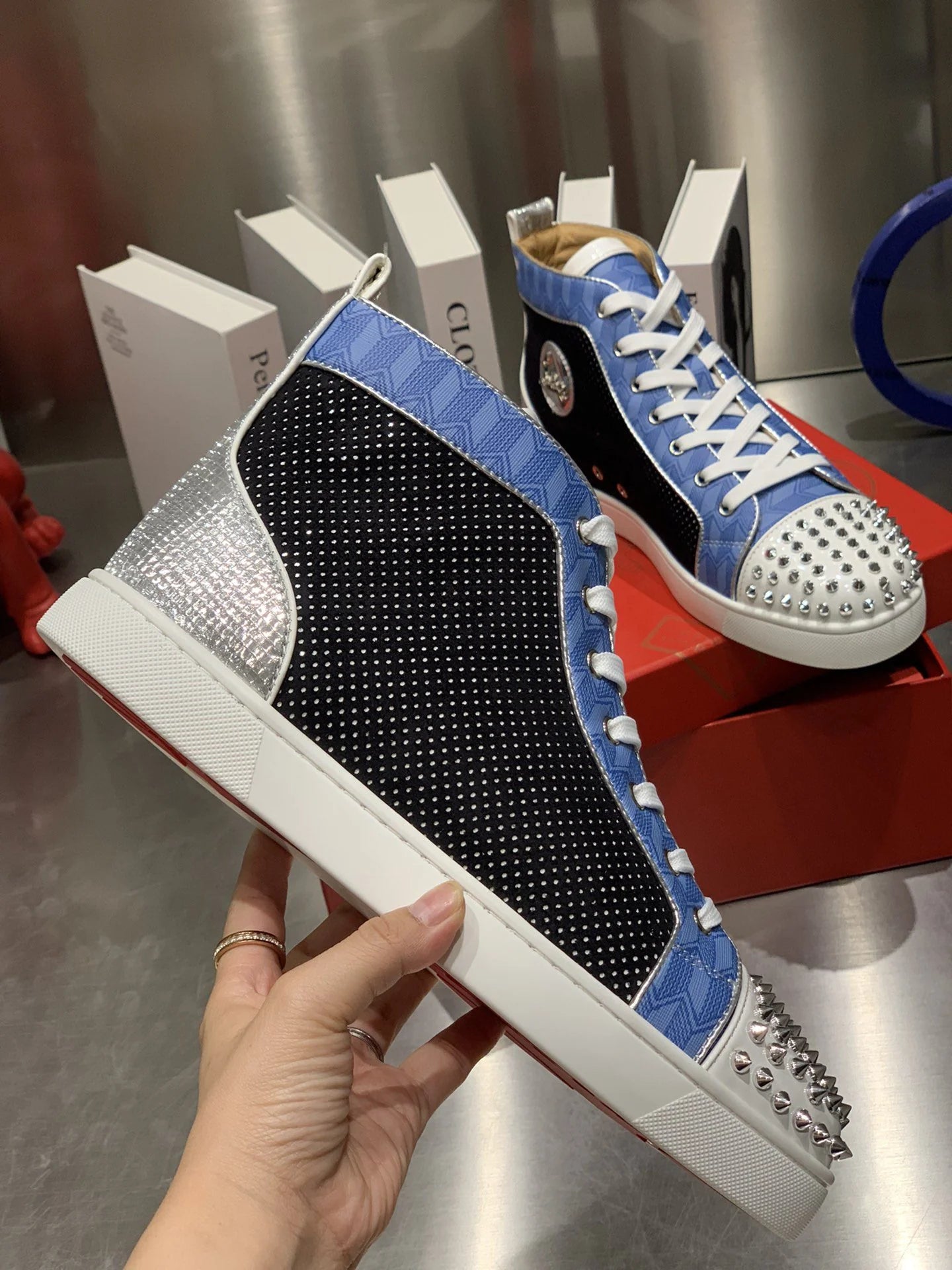 CL SNEAKER