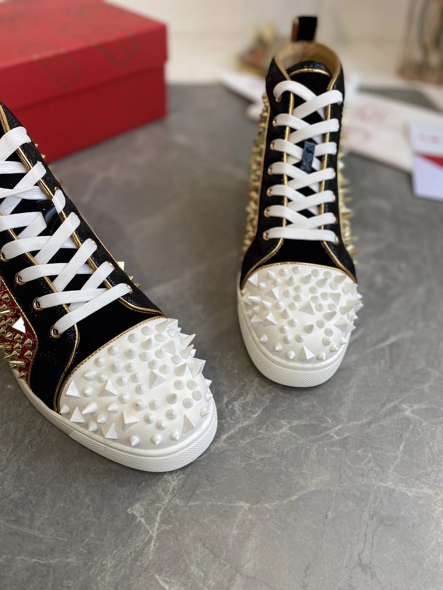 CL SNEAKER