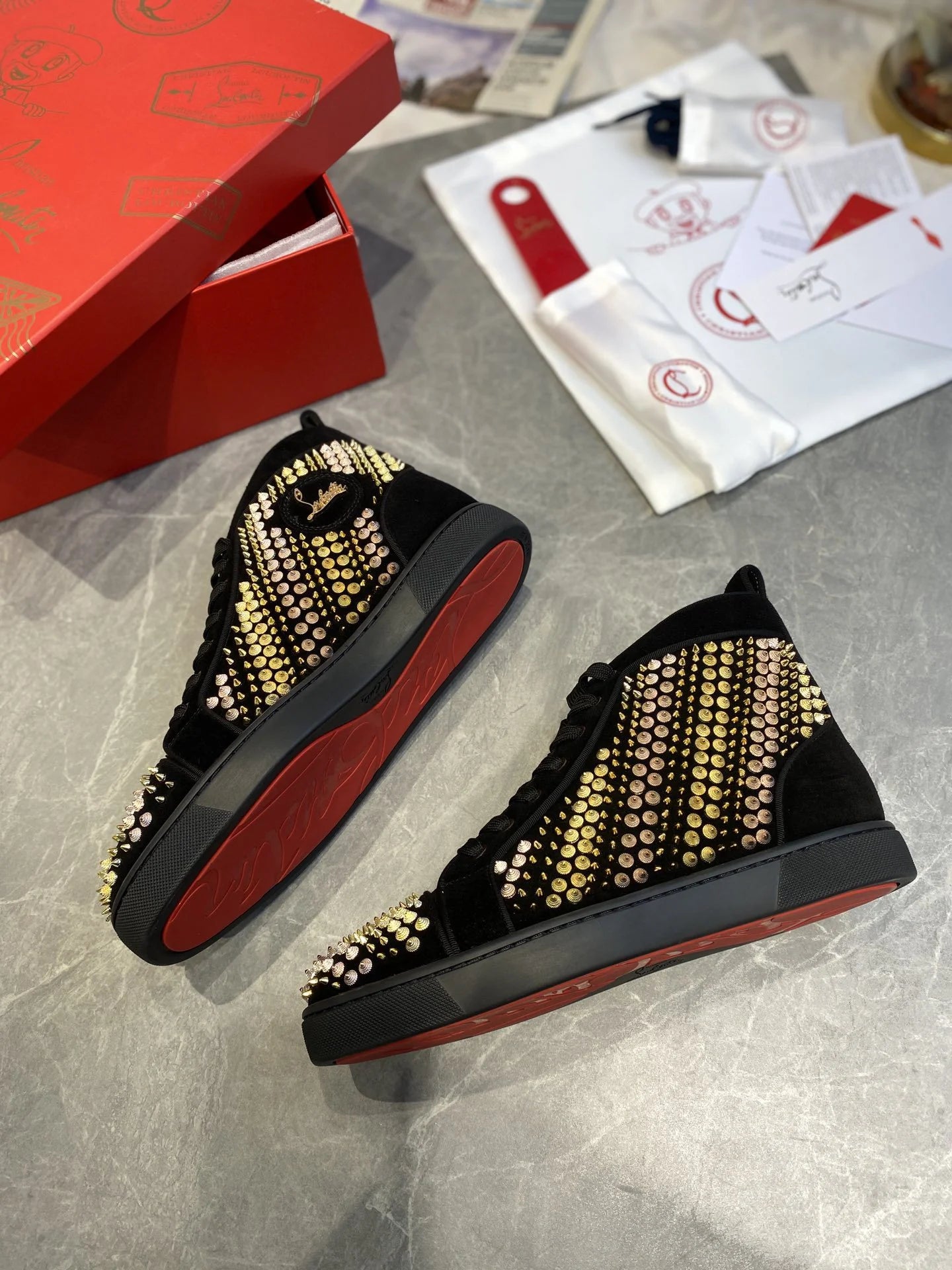 CL SNEAKER