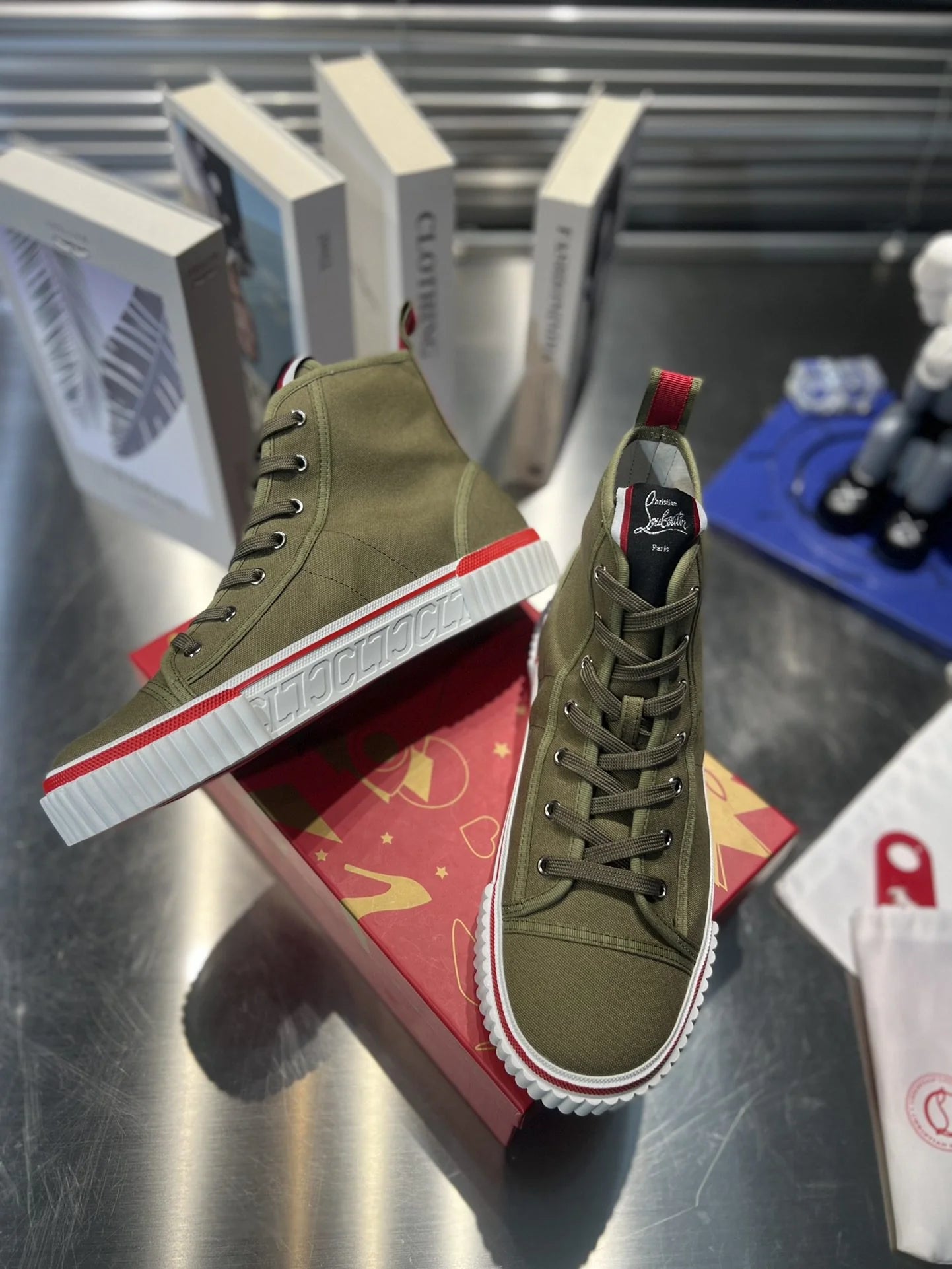 CL SNEAKER