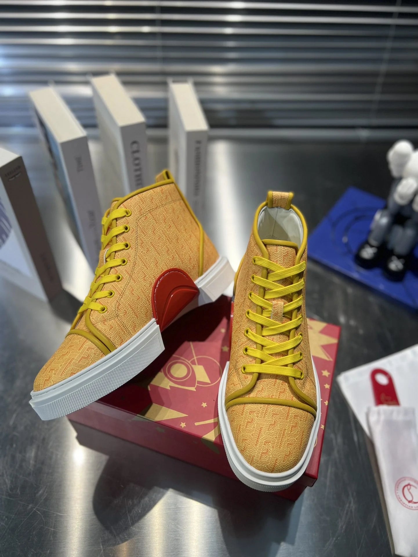 CL SNEAKER