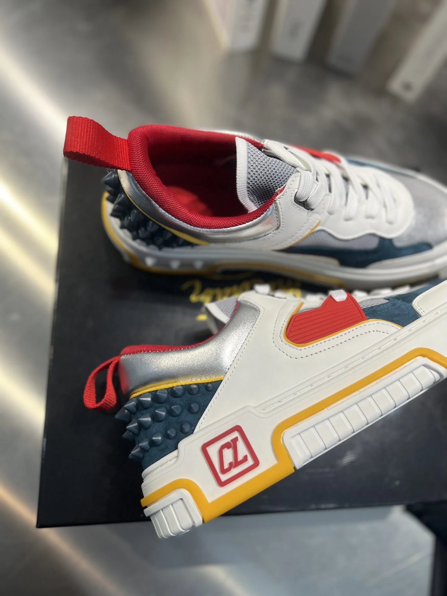 CL SNEAKER