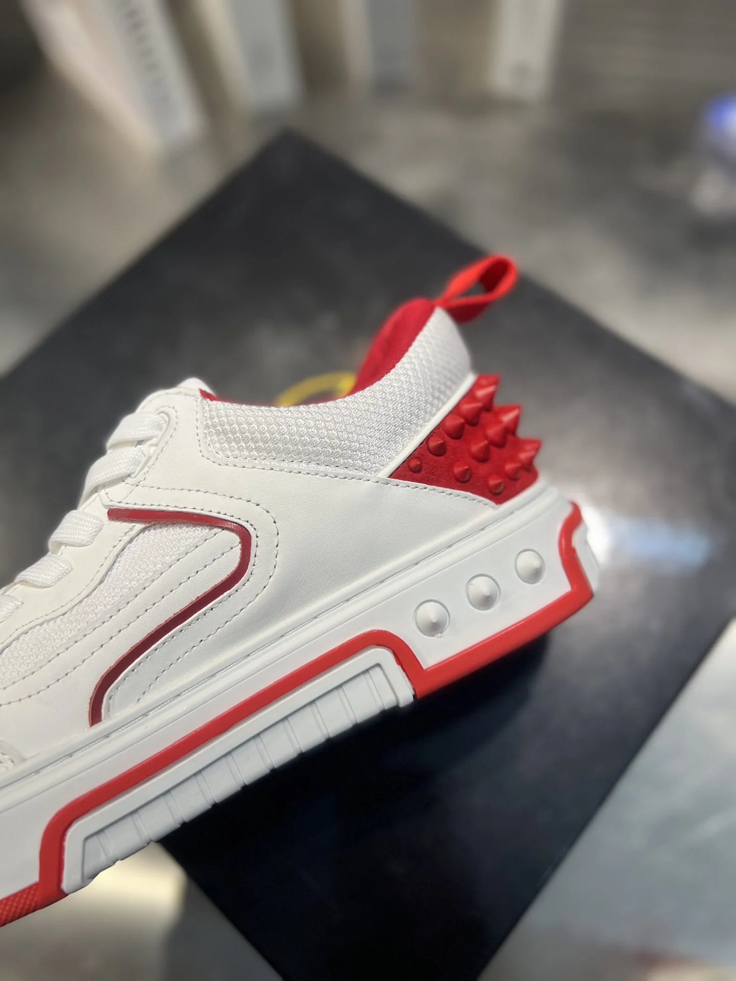 CL SNEAKER