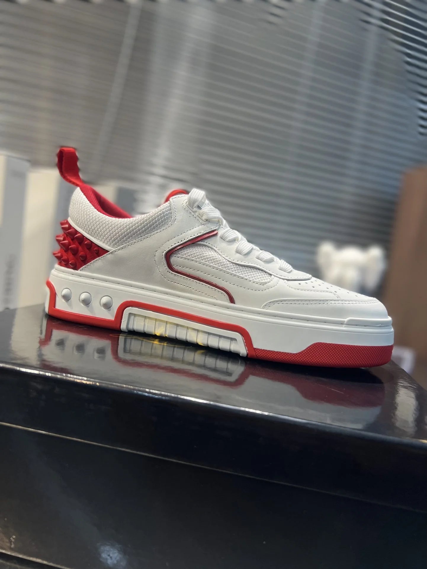 CL SNEAKER