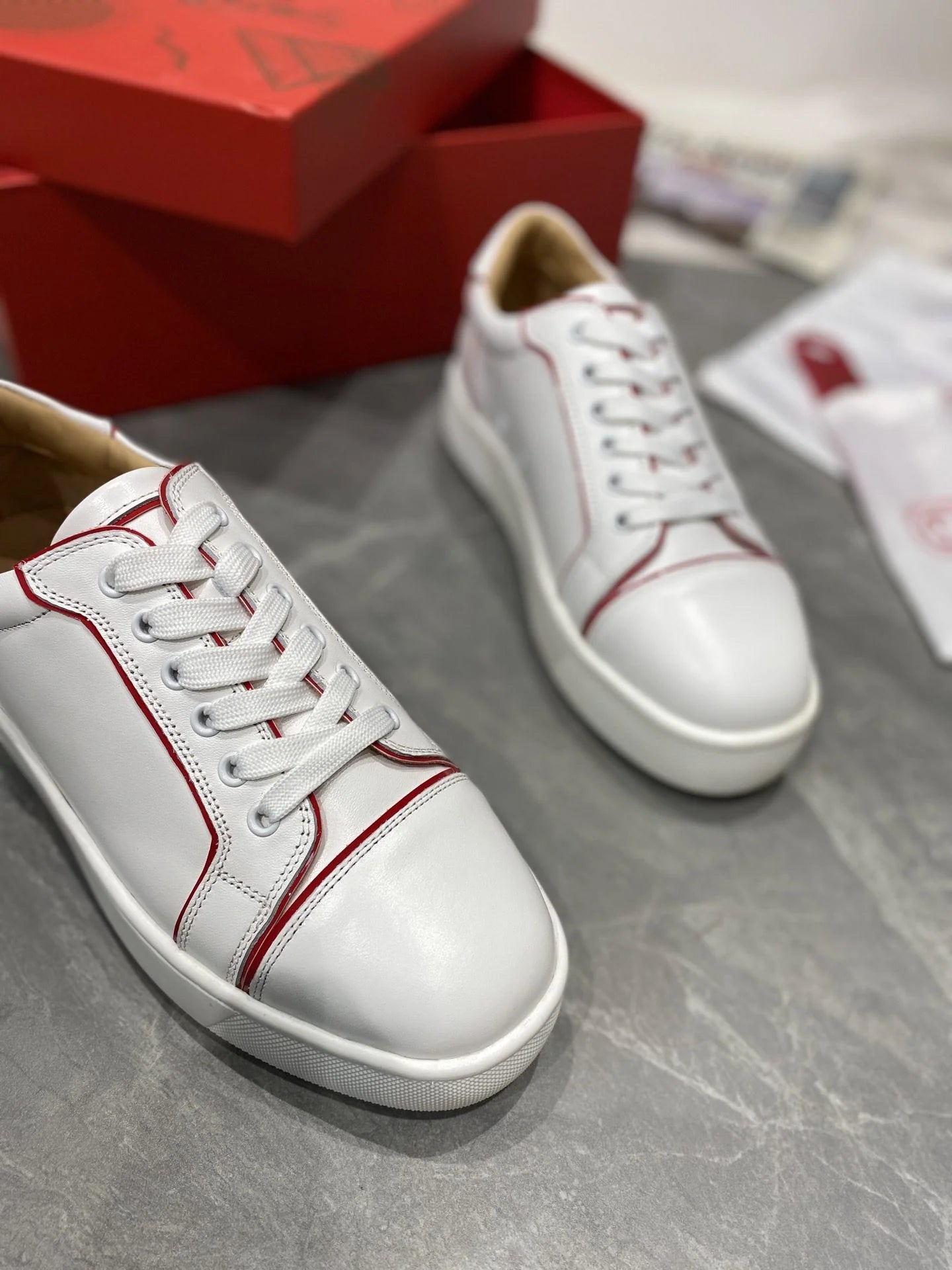 CL SNEAKER