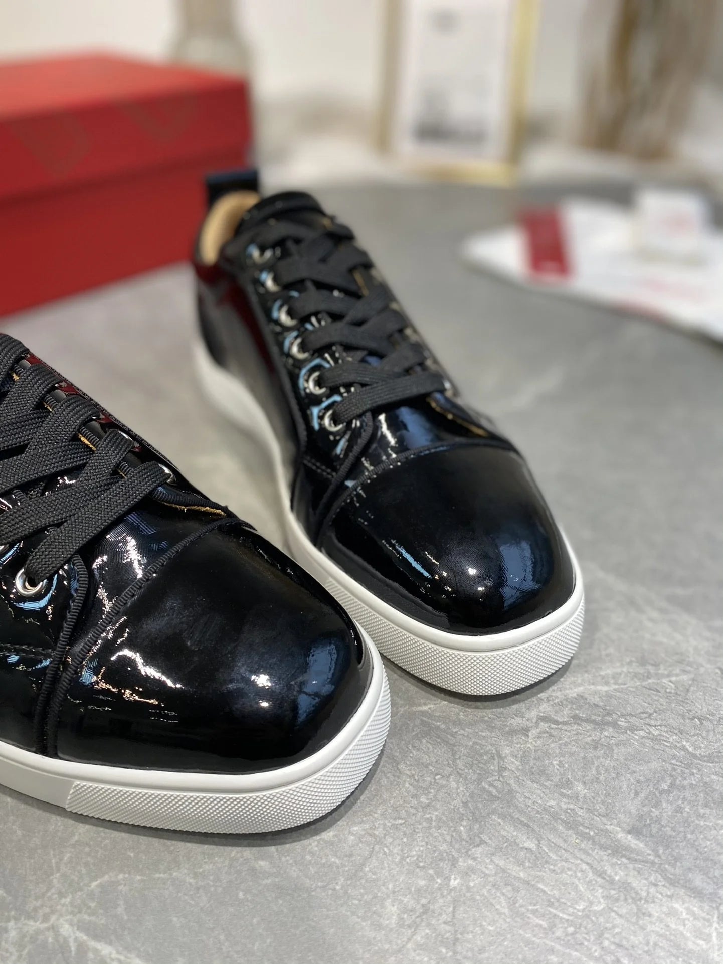 CL SNEAKER