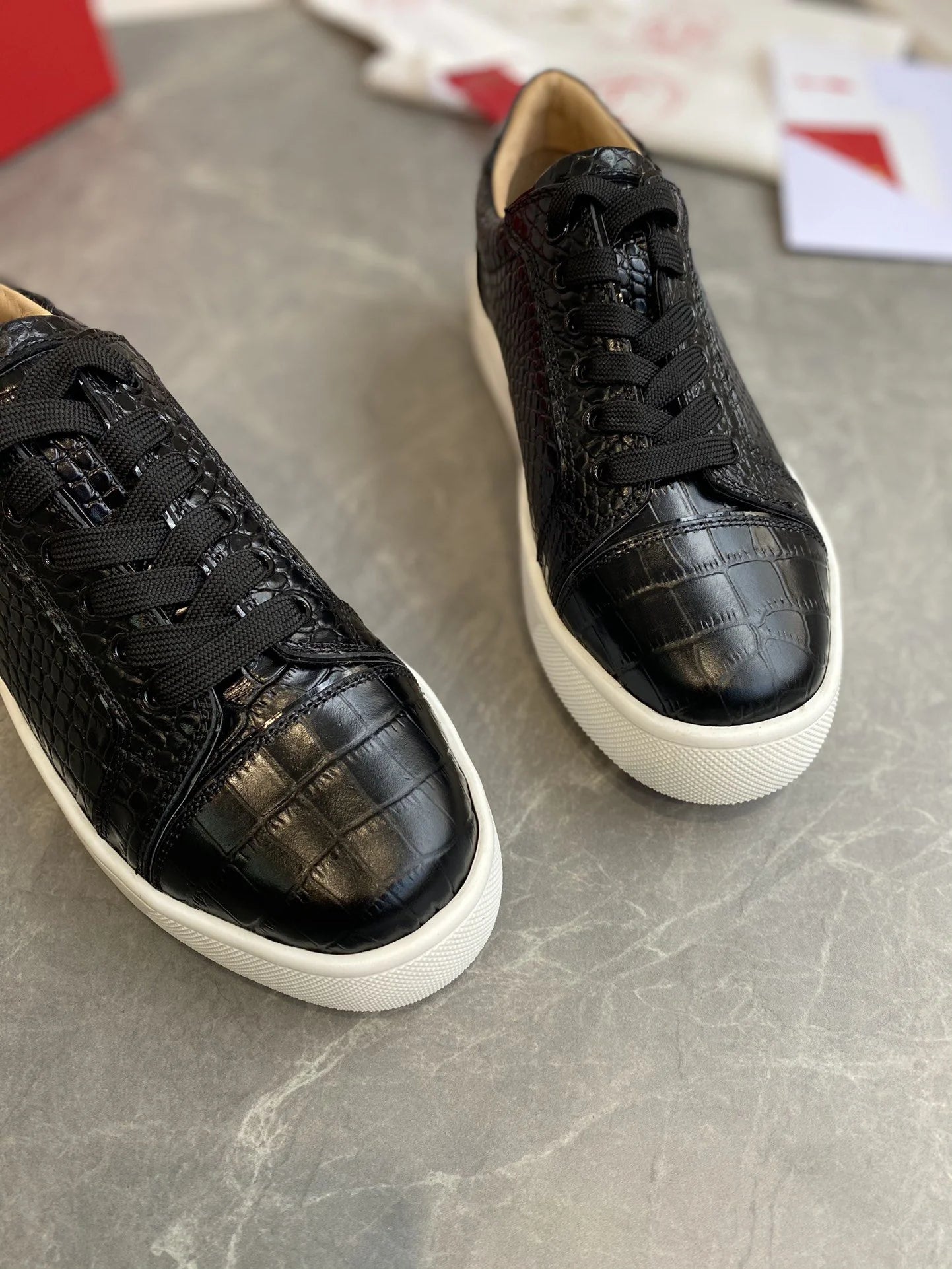 CL SNEAKER