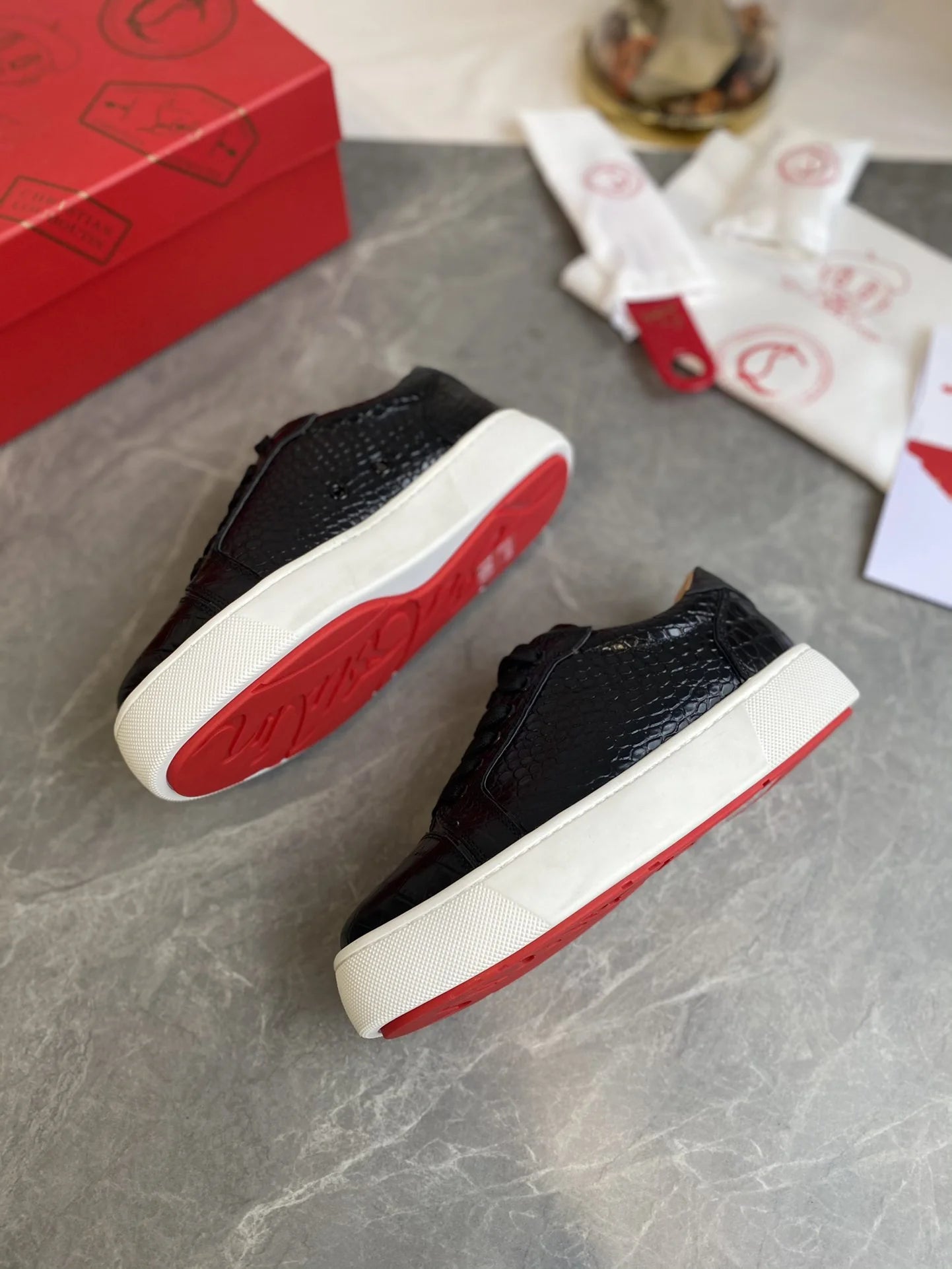 CL SNEAKER