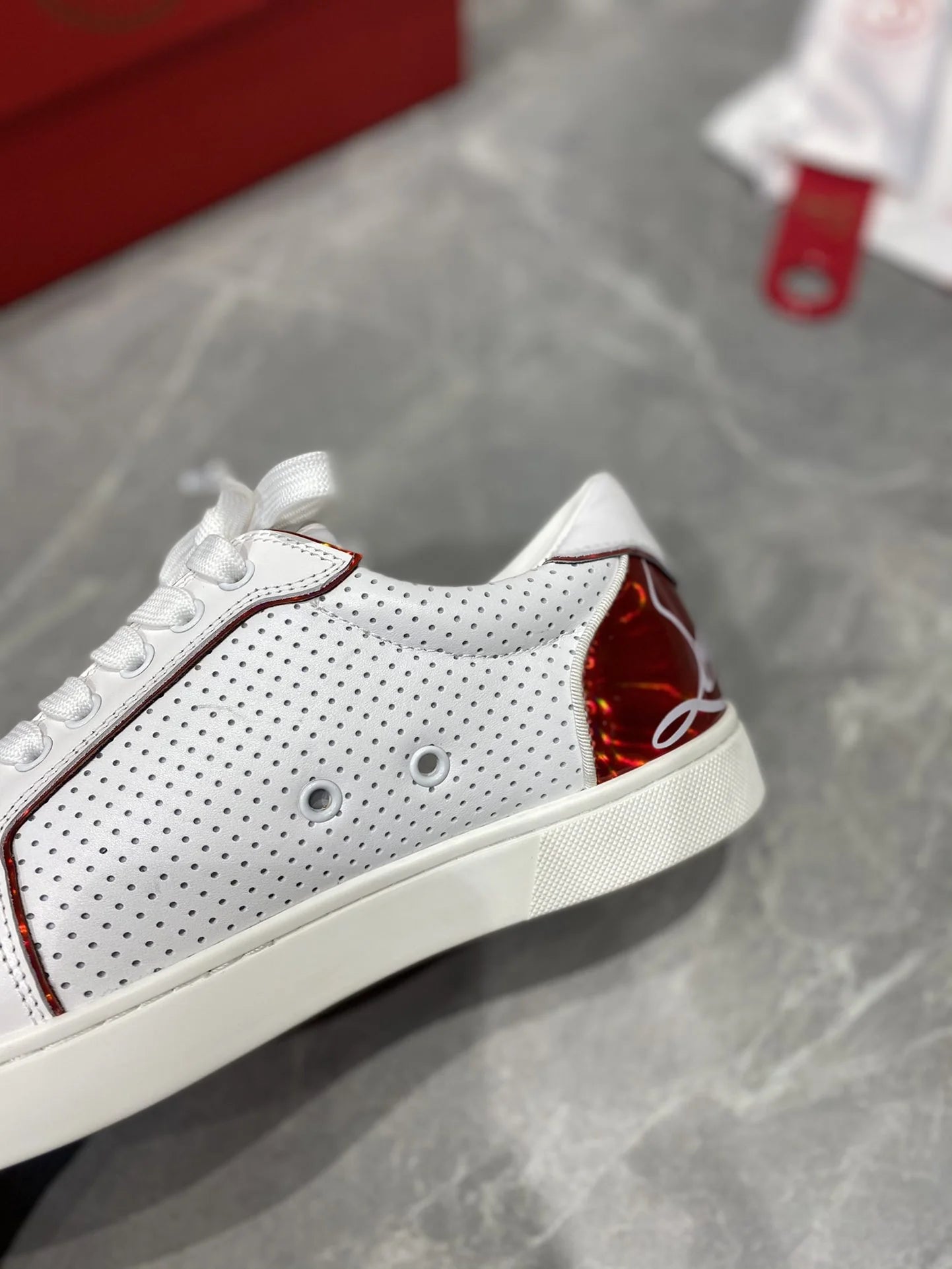 CL SNEAKER