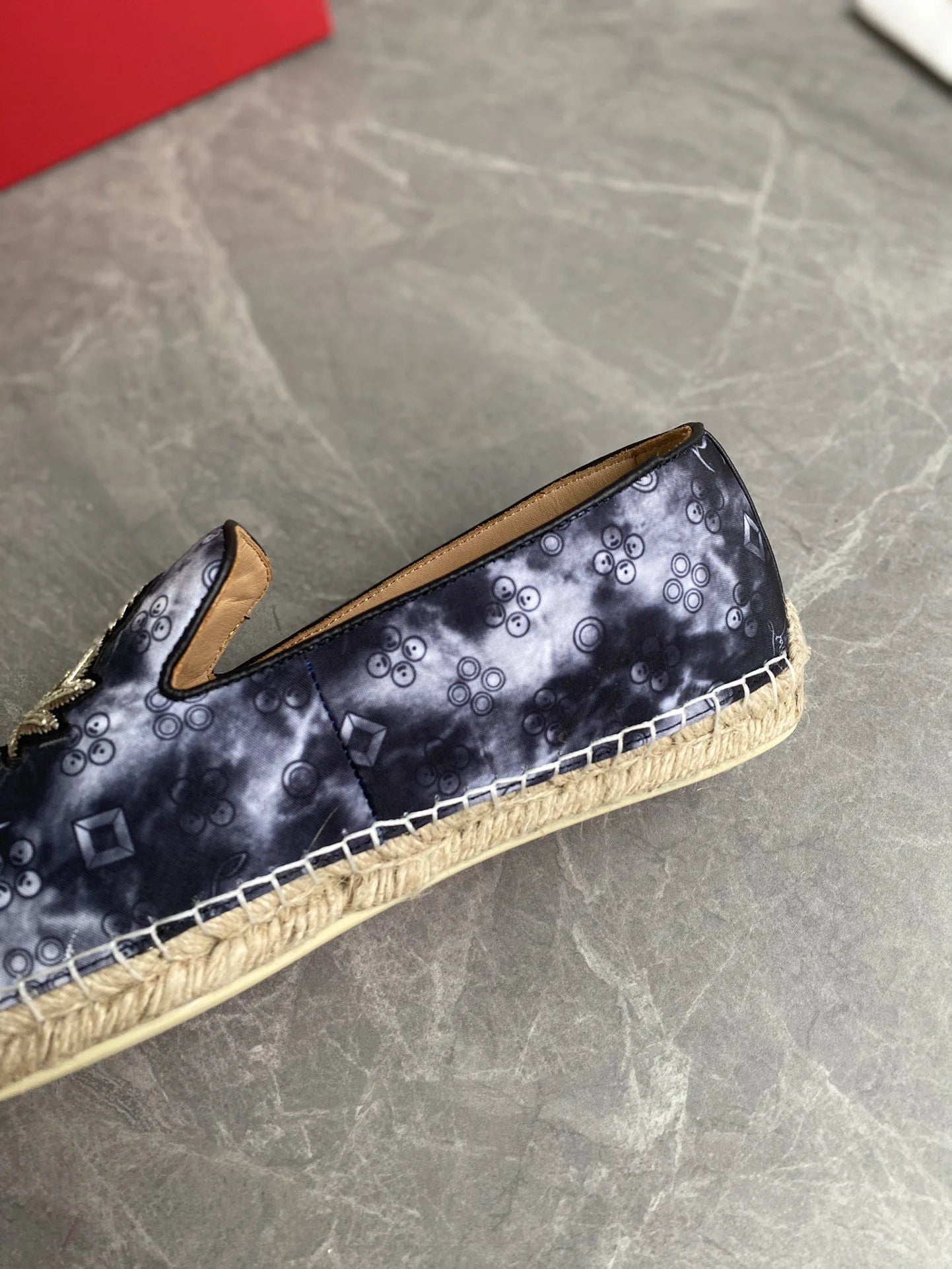 CL SNEAKER