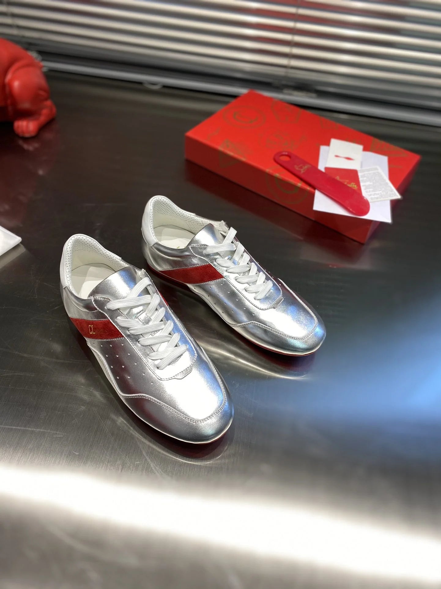 CL SNEAKER