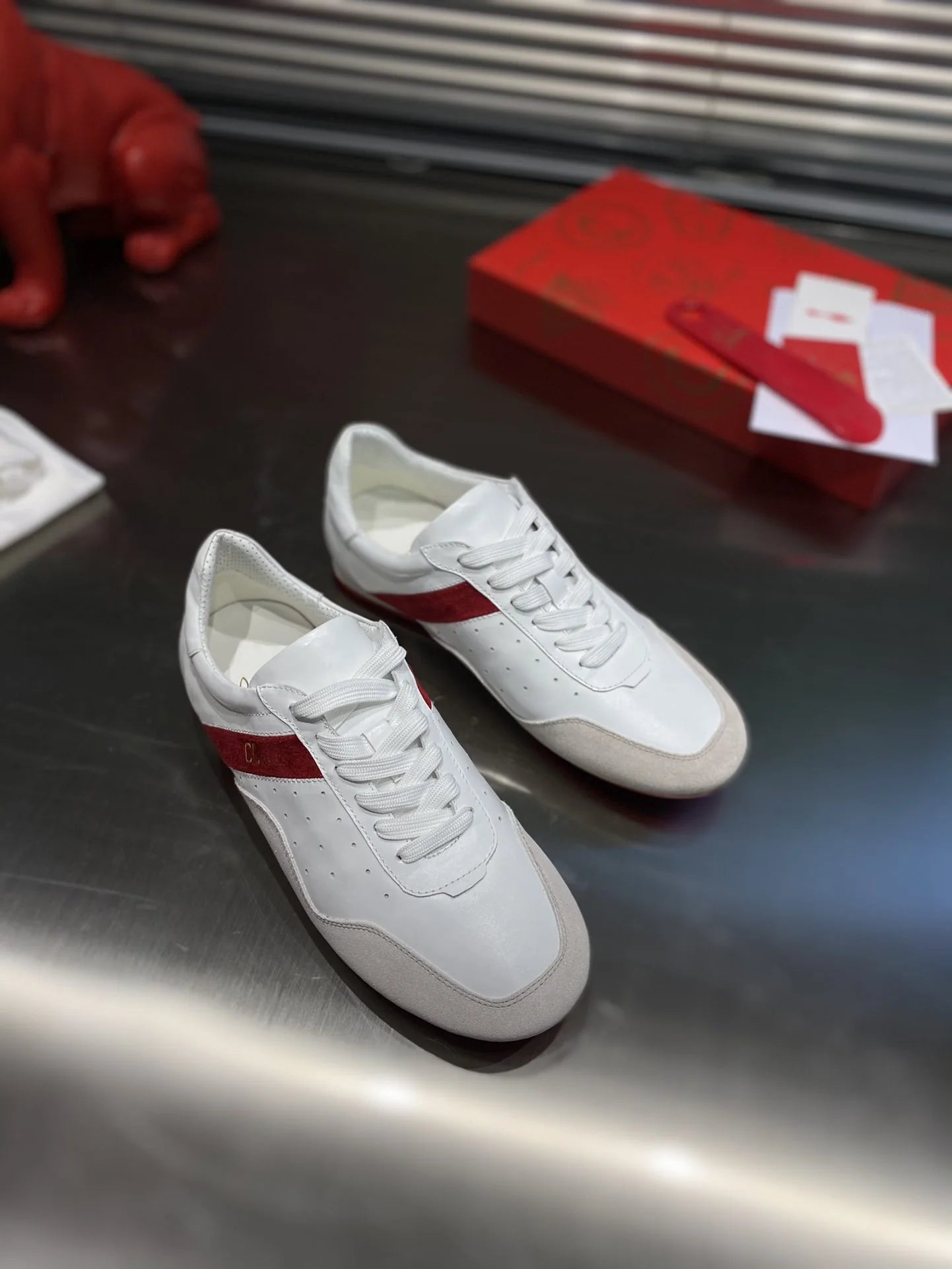 CL SNEAKER