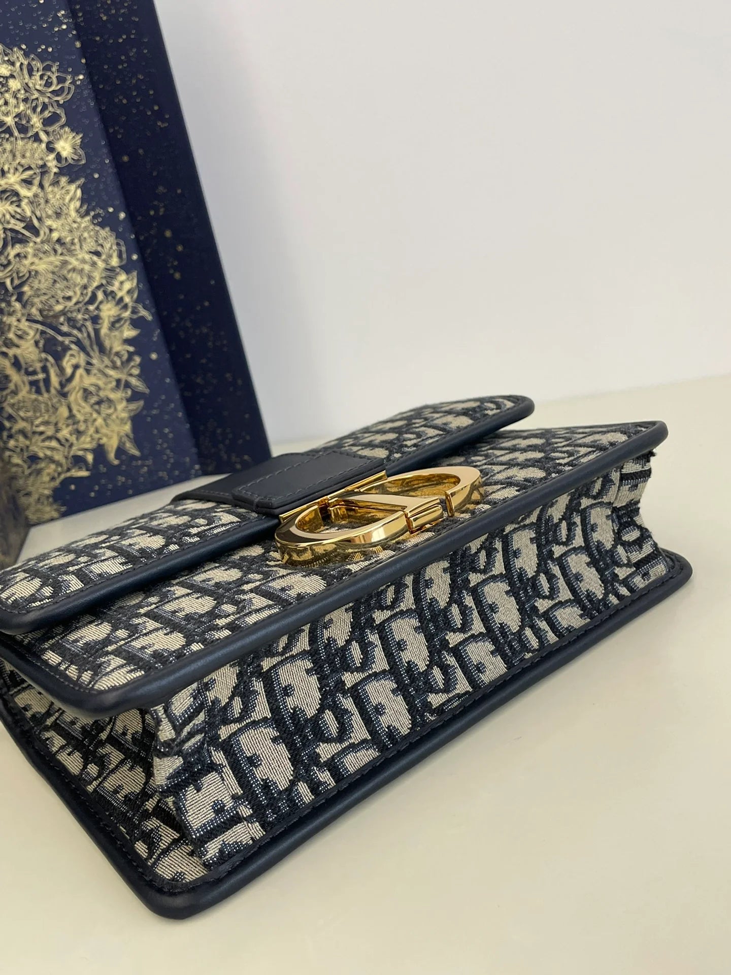 DIOR 30 MONTAIGNE