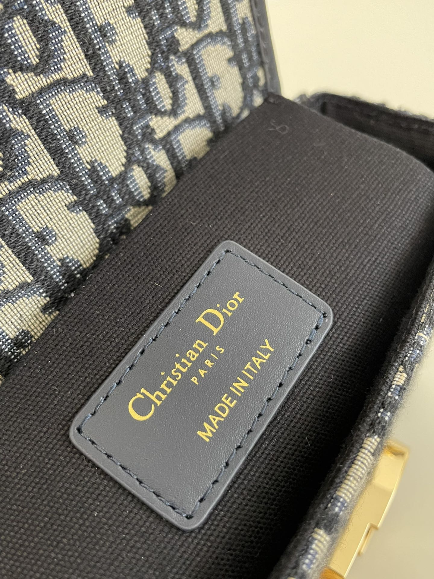 DIOR 30 MONTAIGNE