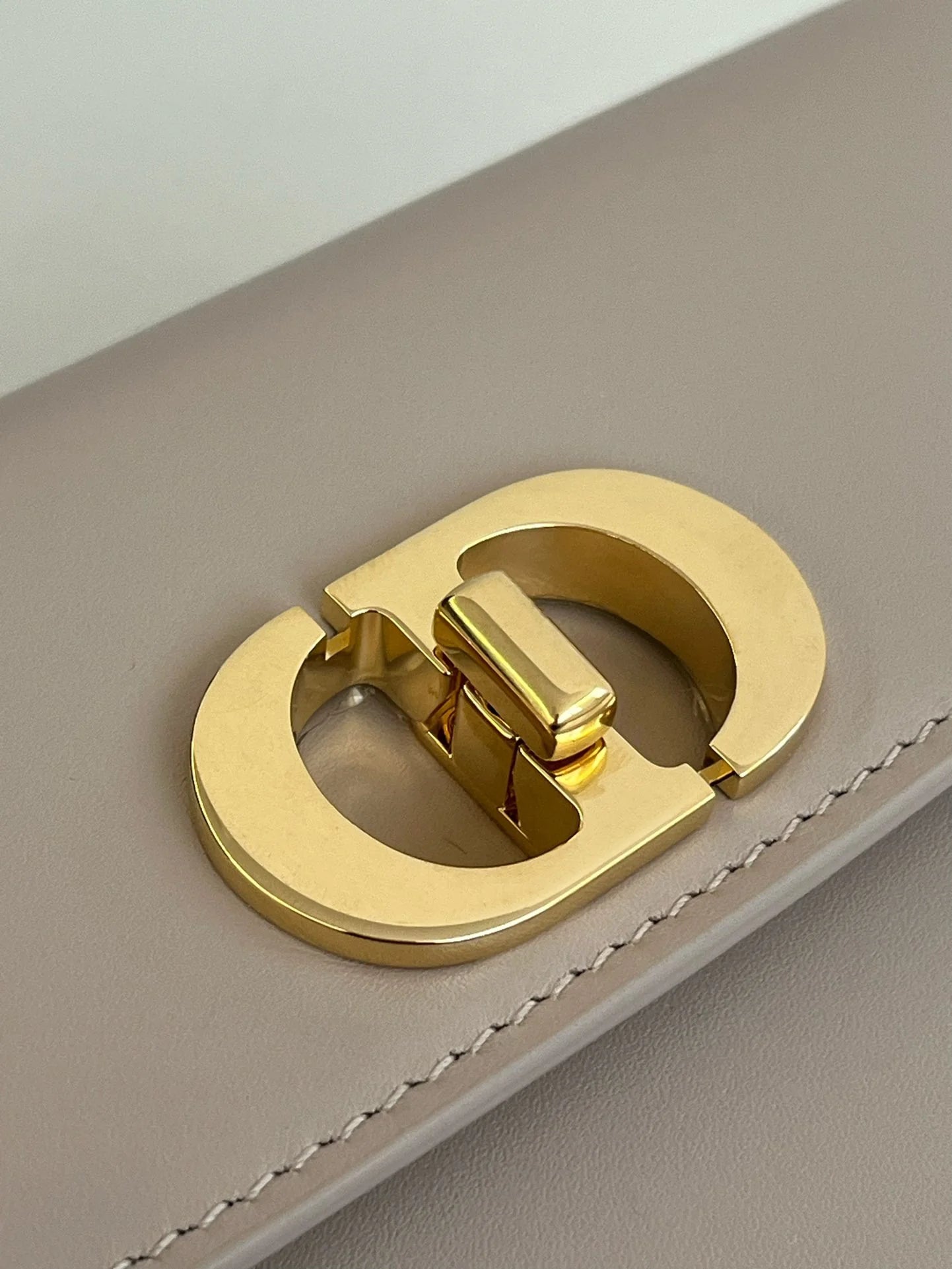 DIOR 30 MONTAIGNE