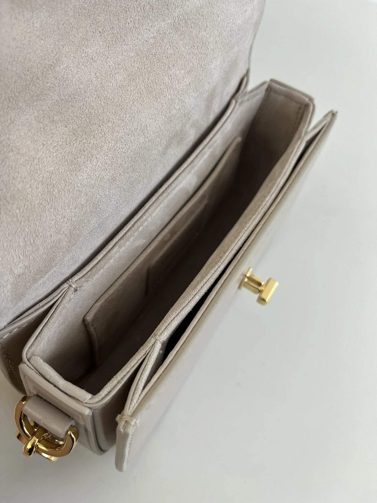 DIOR 30 MONTAIGNE