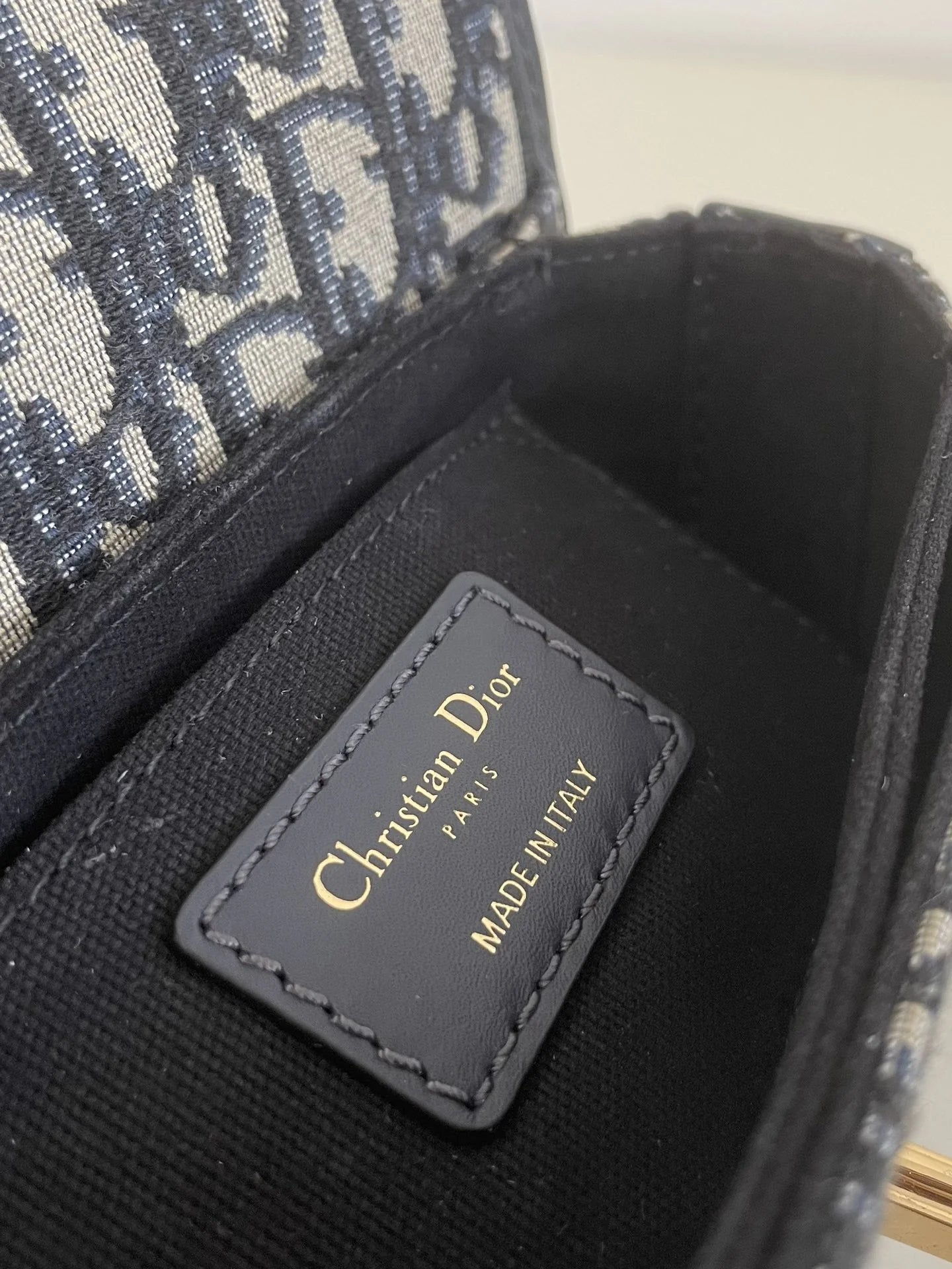 DIOR 30 MONTAIGNE