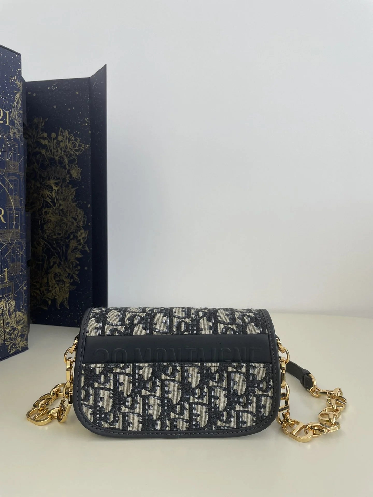 DIOR 30 MONTAIGNE