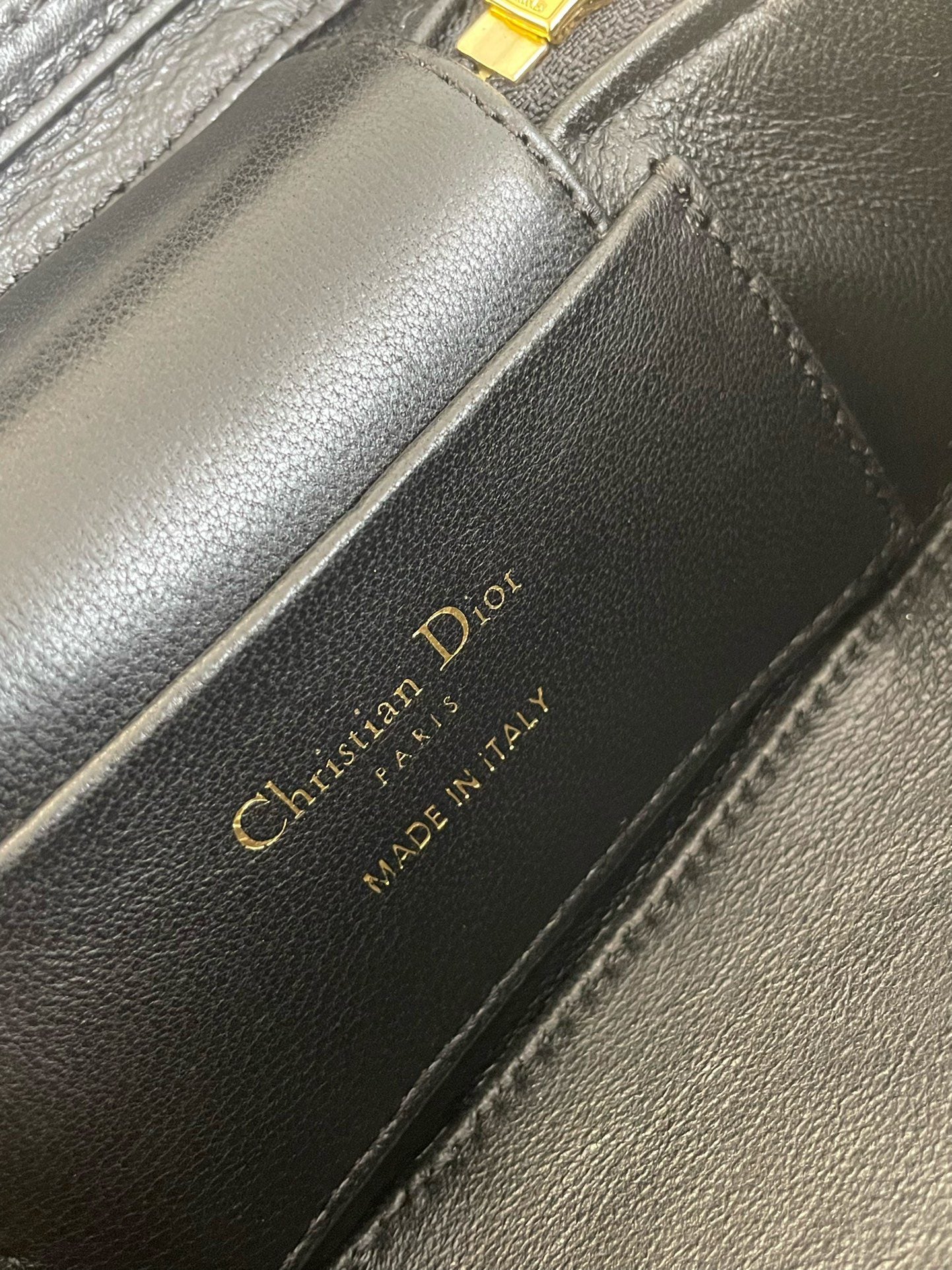 DIOR 30 MONTAIGNE