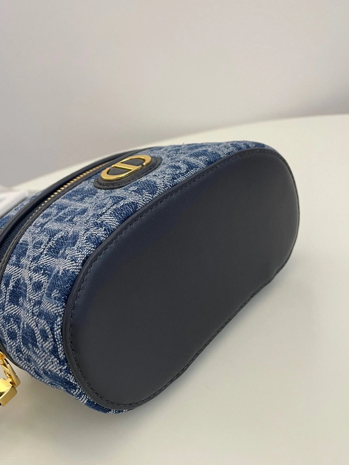 DIOR 30 MONTAIGNE
