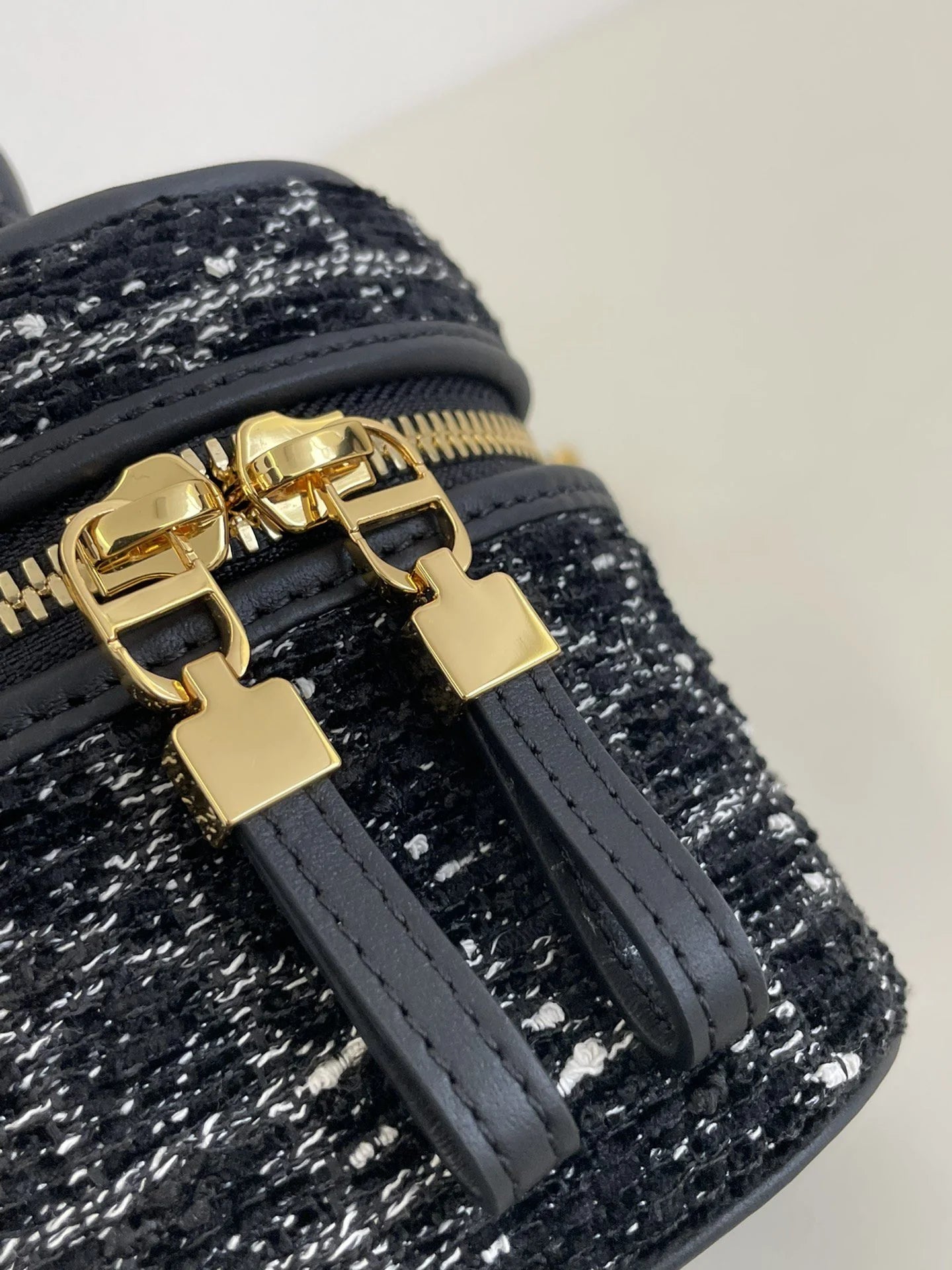 DIOR 30 MONTAIGNE