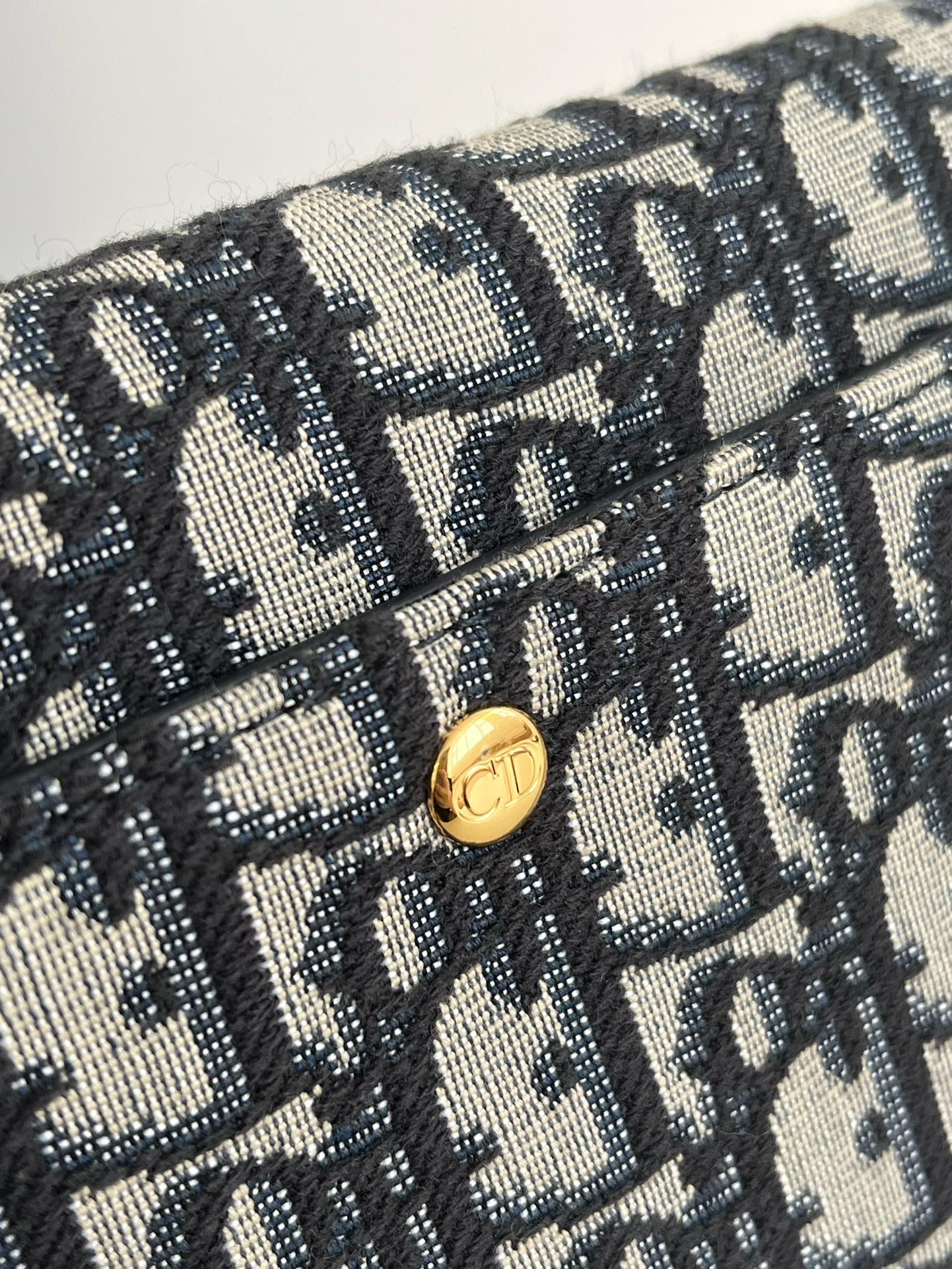 DIOR 30 MONTAIGNE