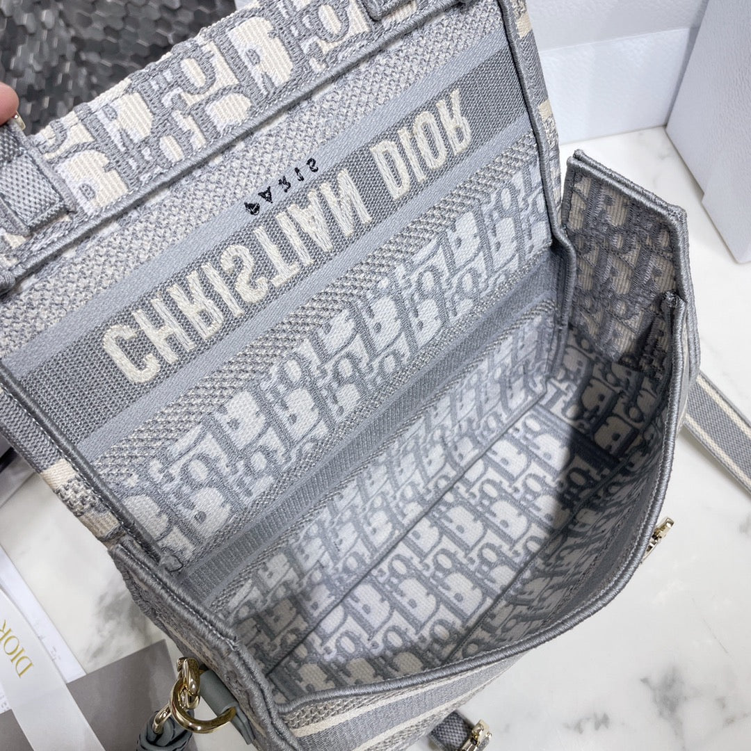 DIOR BAG