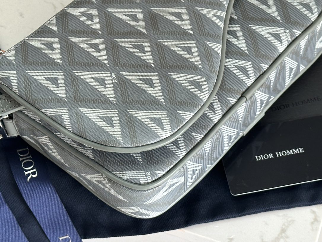 DIOR BAG
