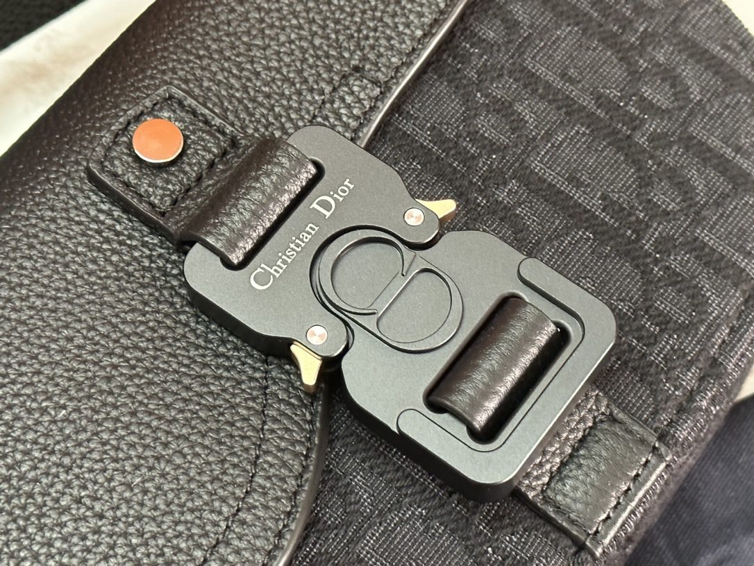 DIOR BAG