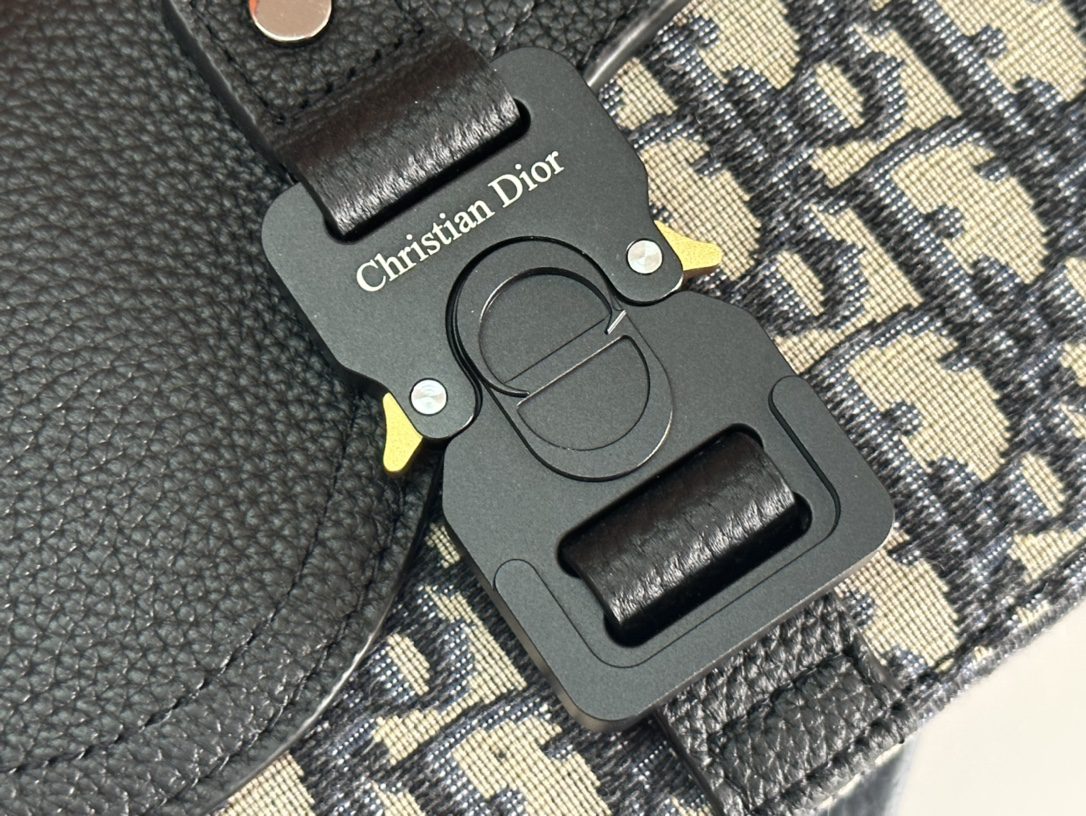 DIOR BAG
