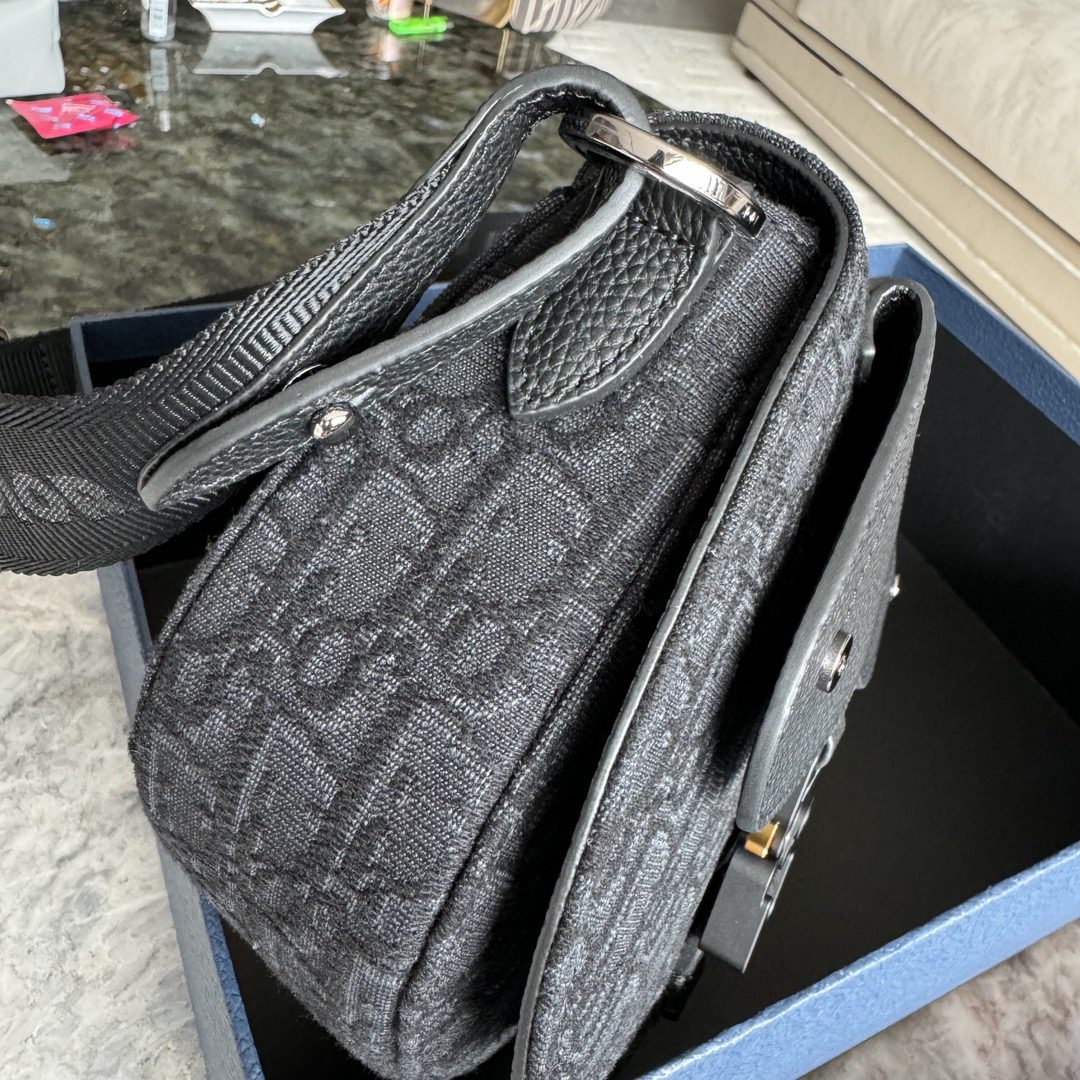 DIOR BAG