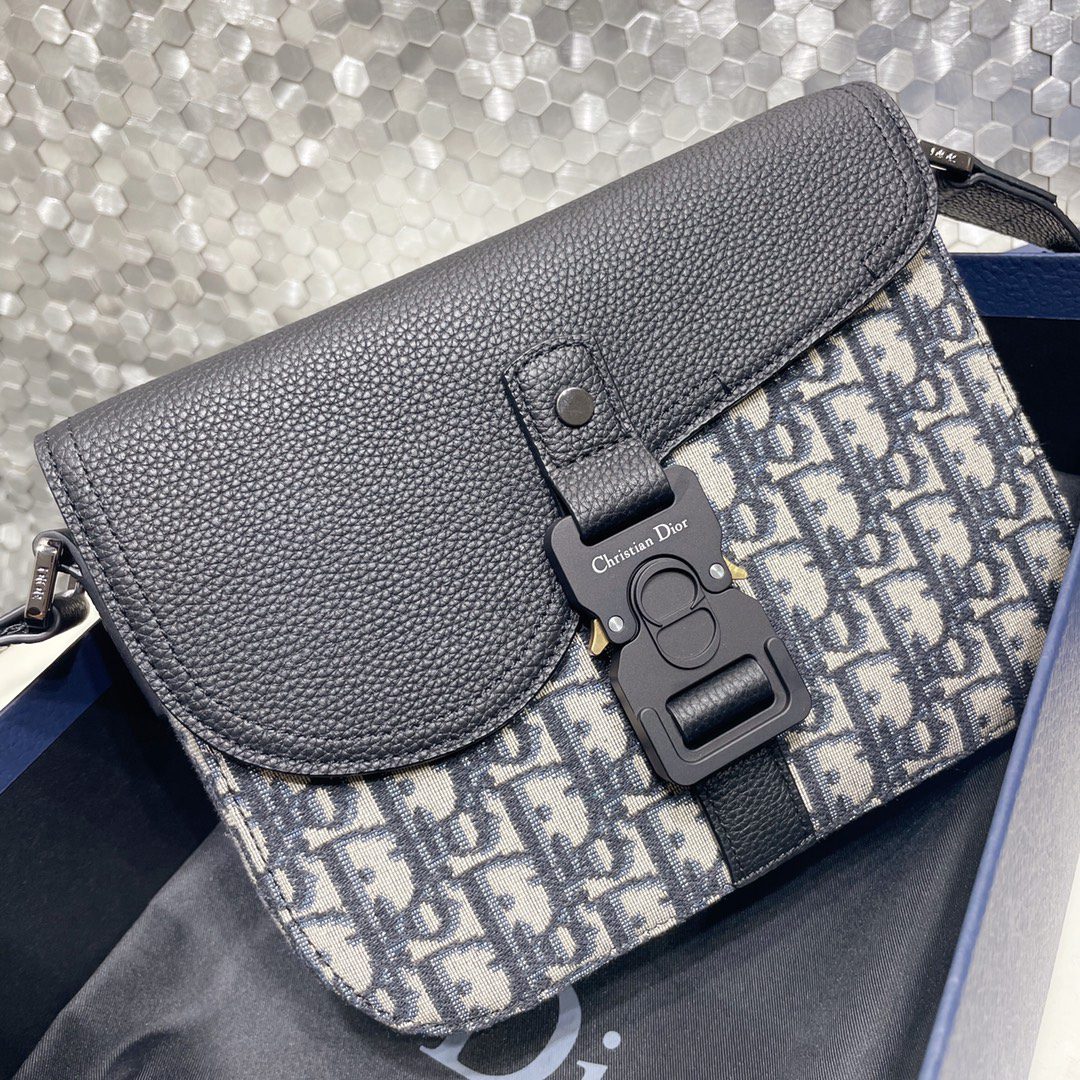 DIOR BAG