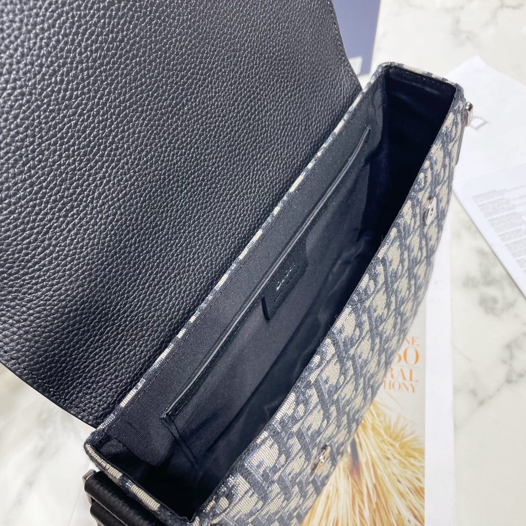 DIOR BAG