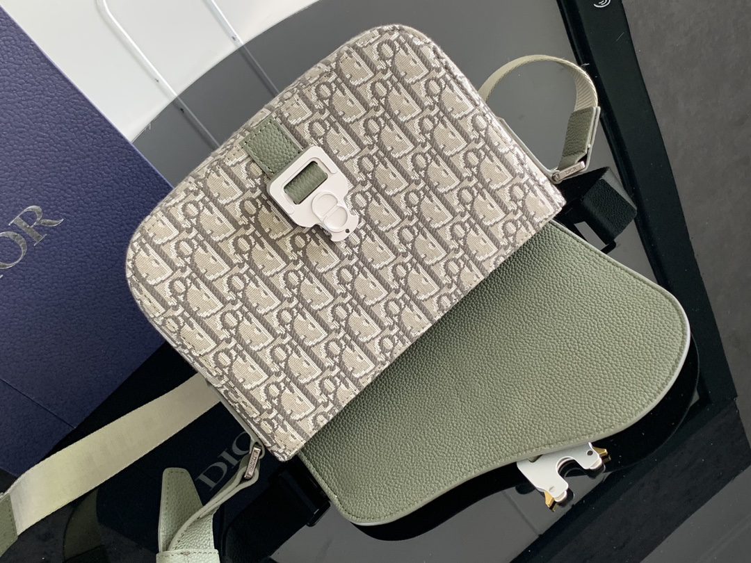 DIOR BAG