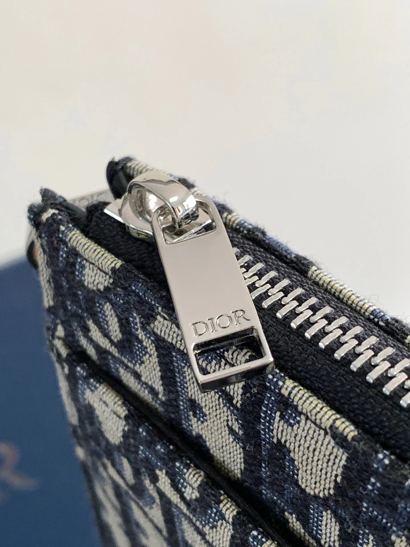 DIOR CLUTCH