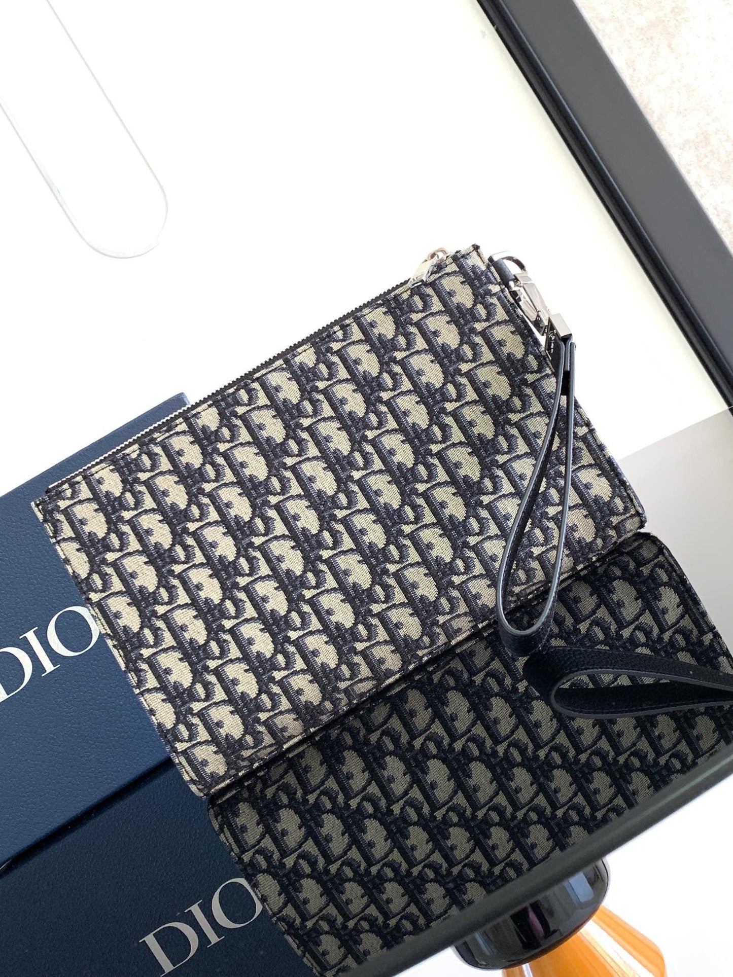 DIOR CLUTCH