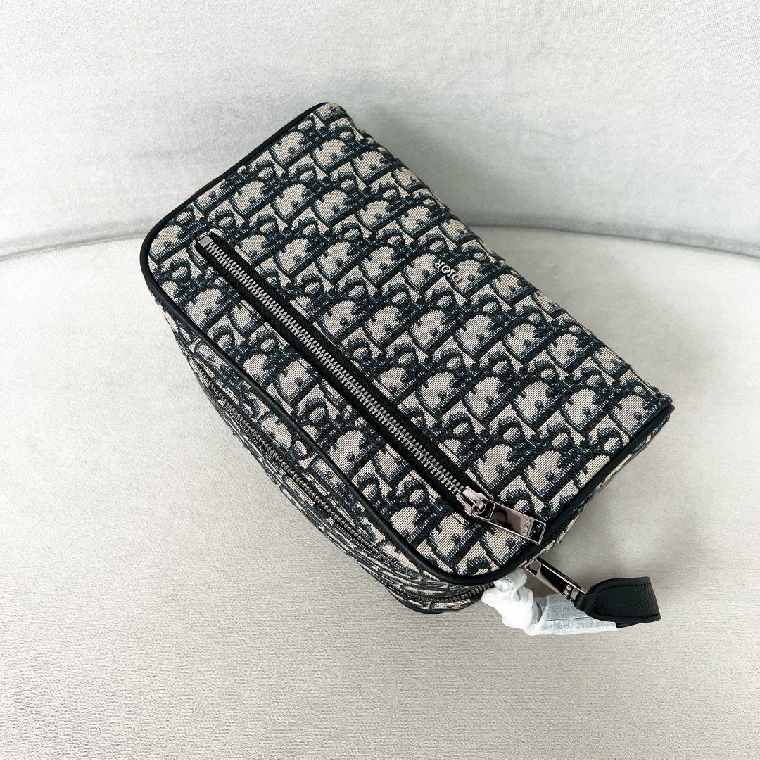 DIOR CLUTCH