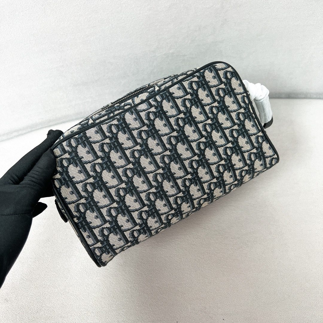 DIOR CLUTCH