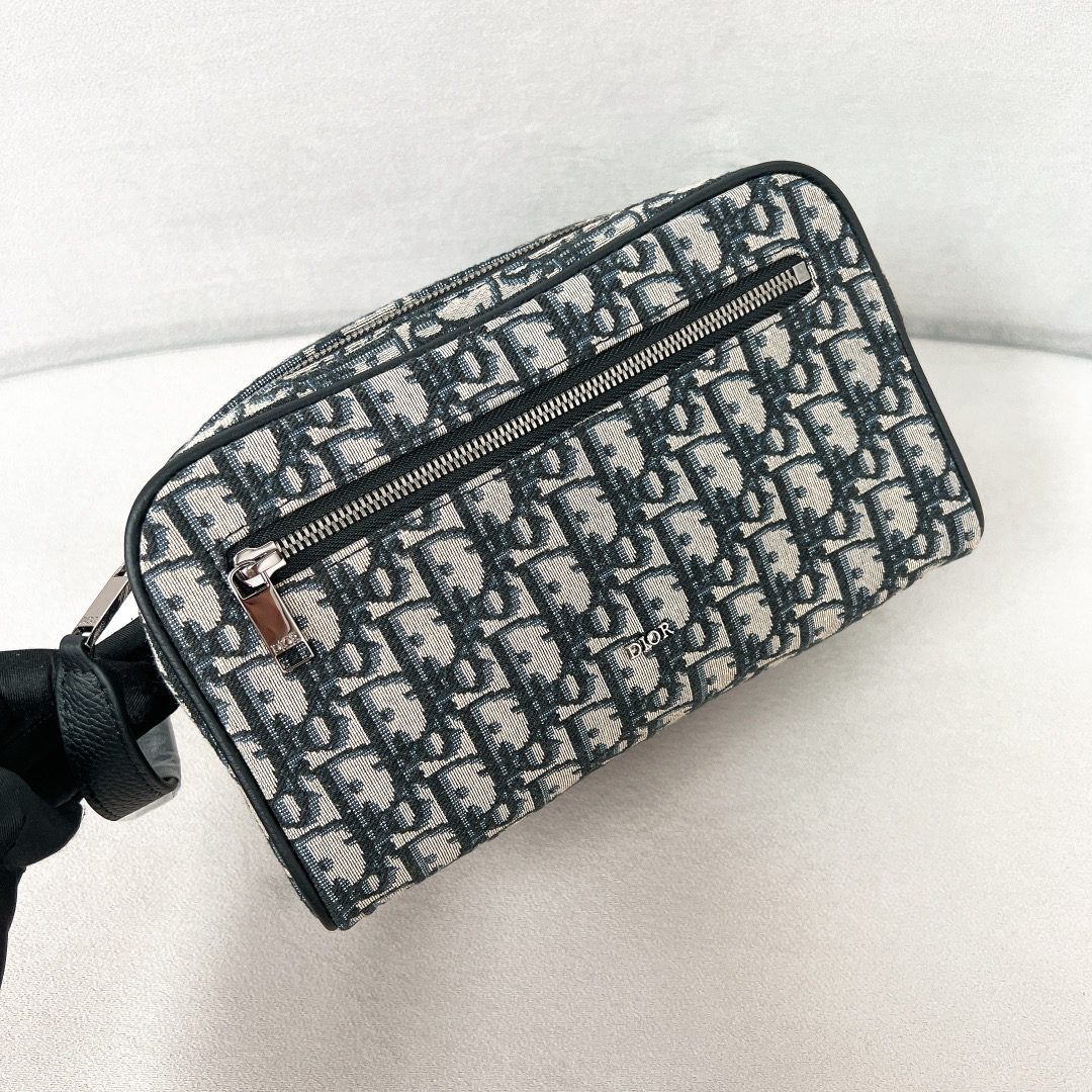 DIOR CLUTCH