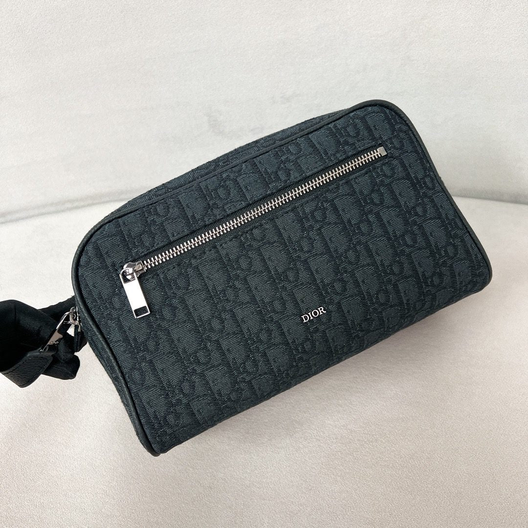 DIOR CLUTCH