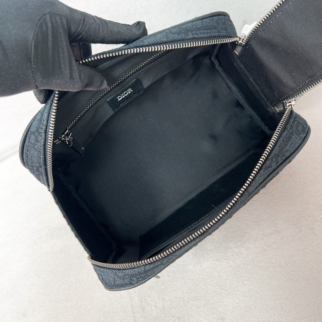 DIOR CLUTCH