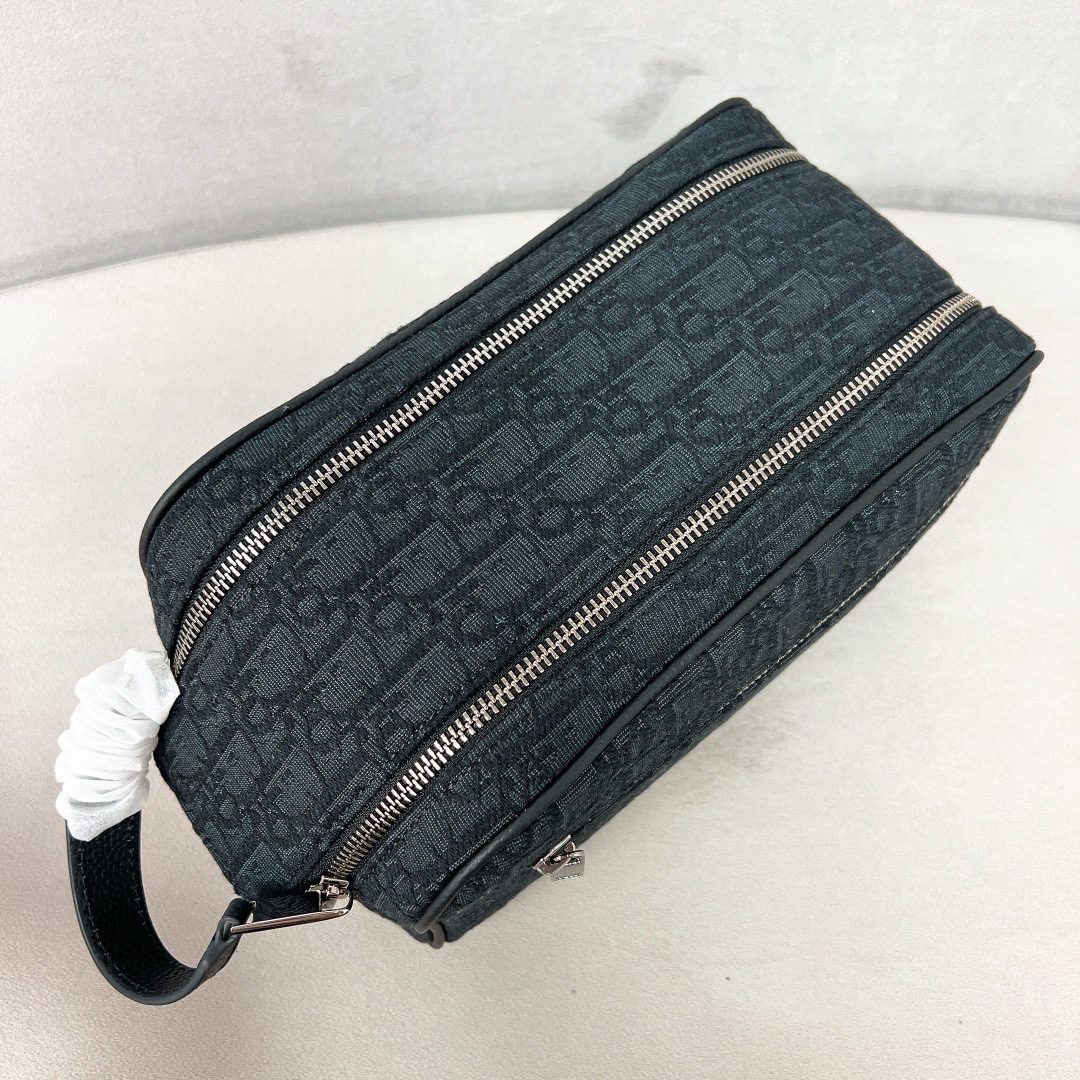 DIOR CLUTCH