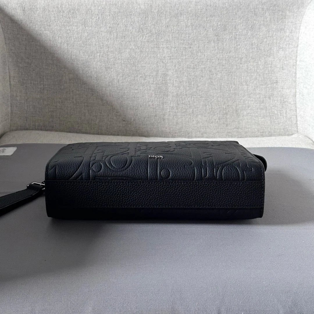 DIOR CLUTCH